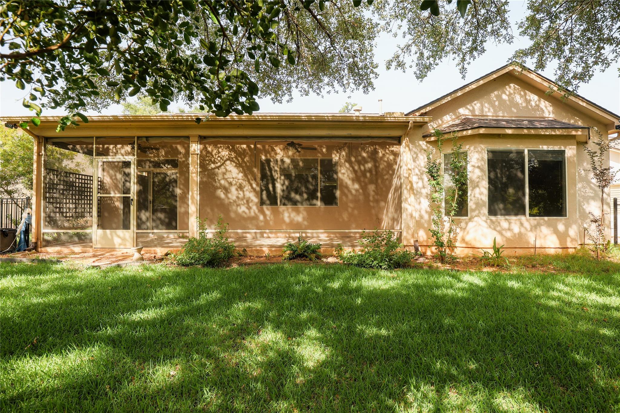 225 Red Poppy Trl Property Photo 22