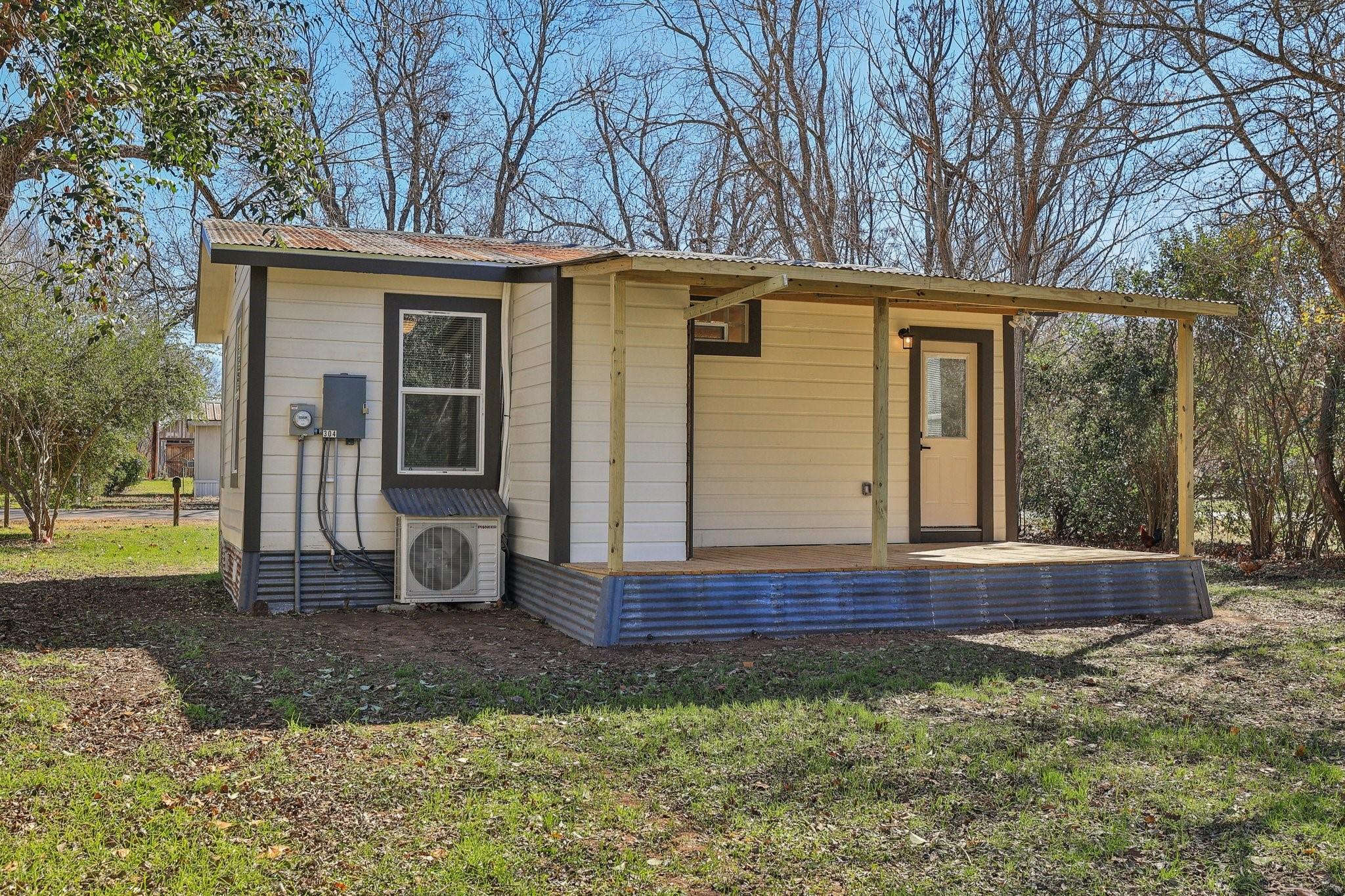 304 Harris St Property Photo 27