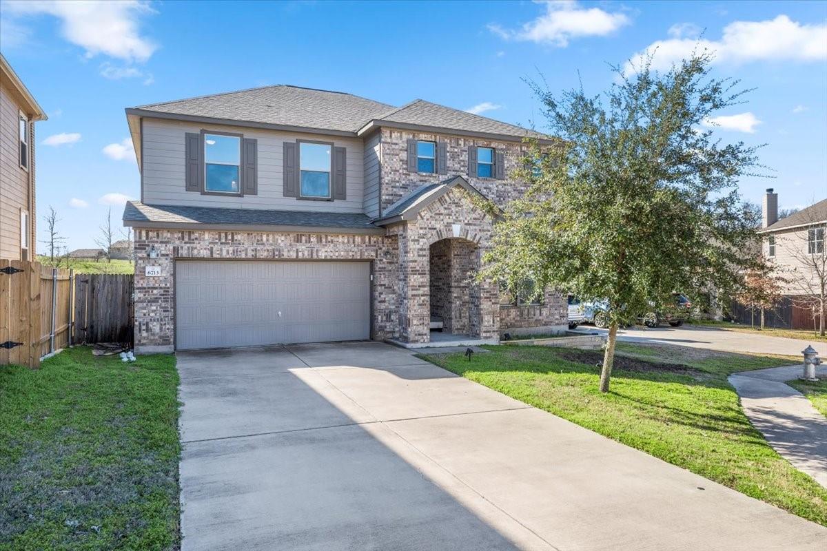 6713 Ondantra Bnd Property Photo 2