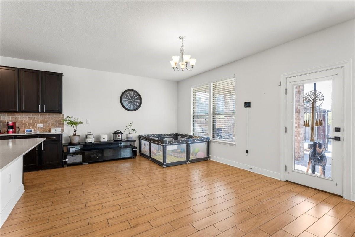 6713 Ondantra Bnd Property Photo 8