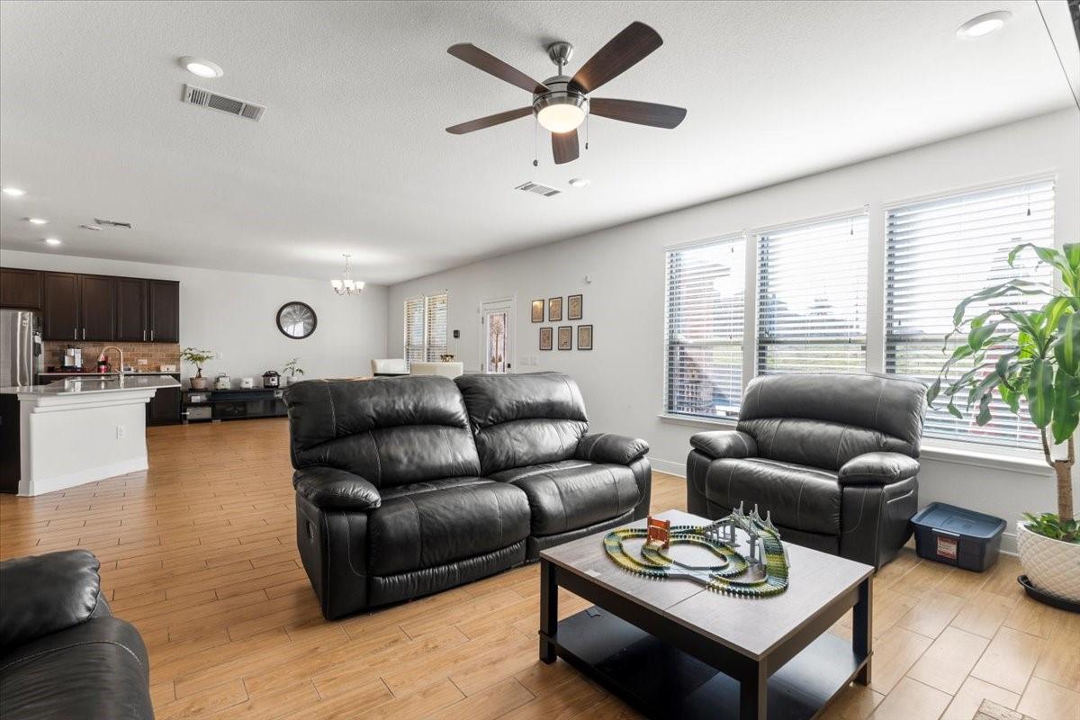 6713 Ondantra Bnd Property Photo 11
