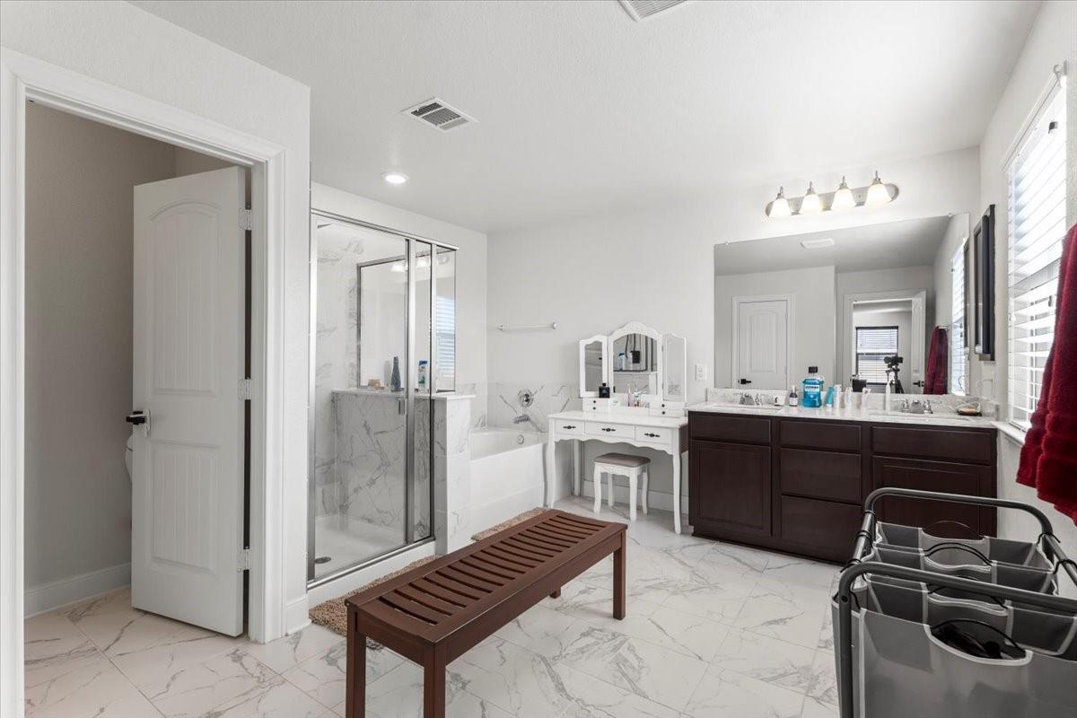 6713 Ondantra Bnd Property Photo 25