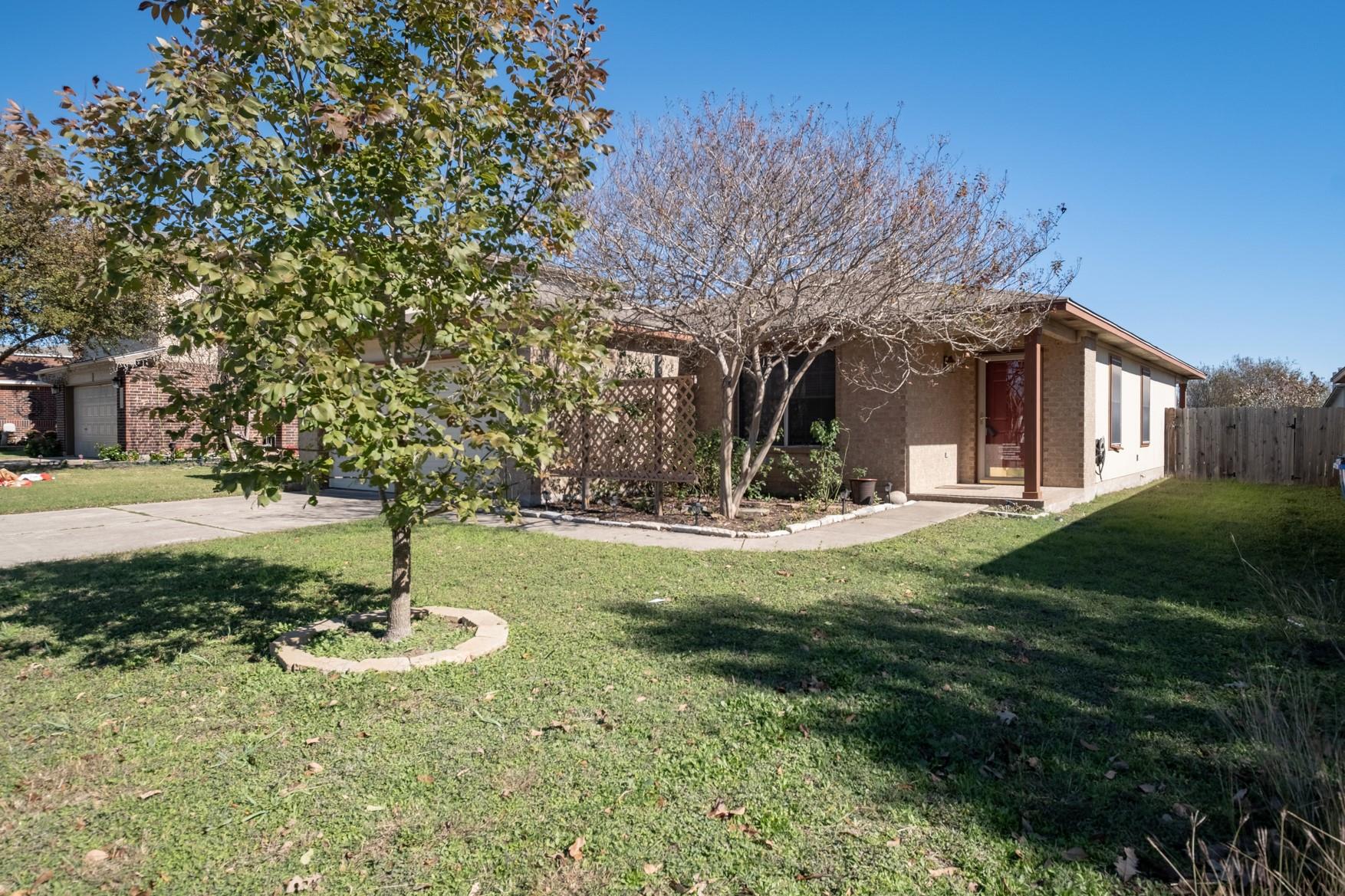 17131 Dashwood Creek Dr Property Photo 3