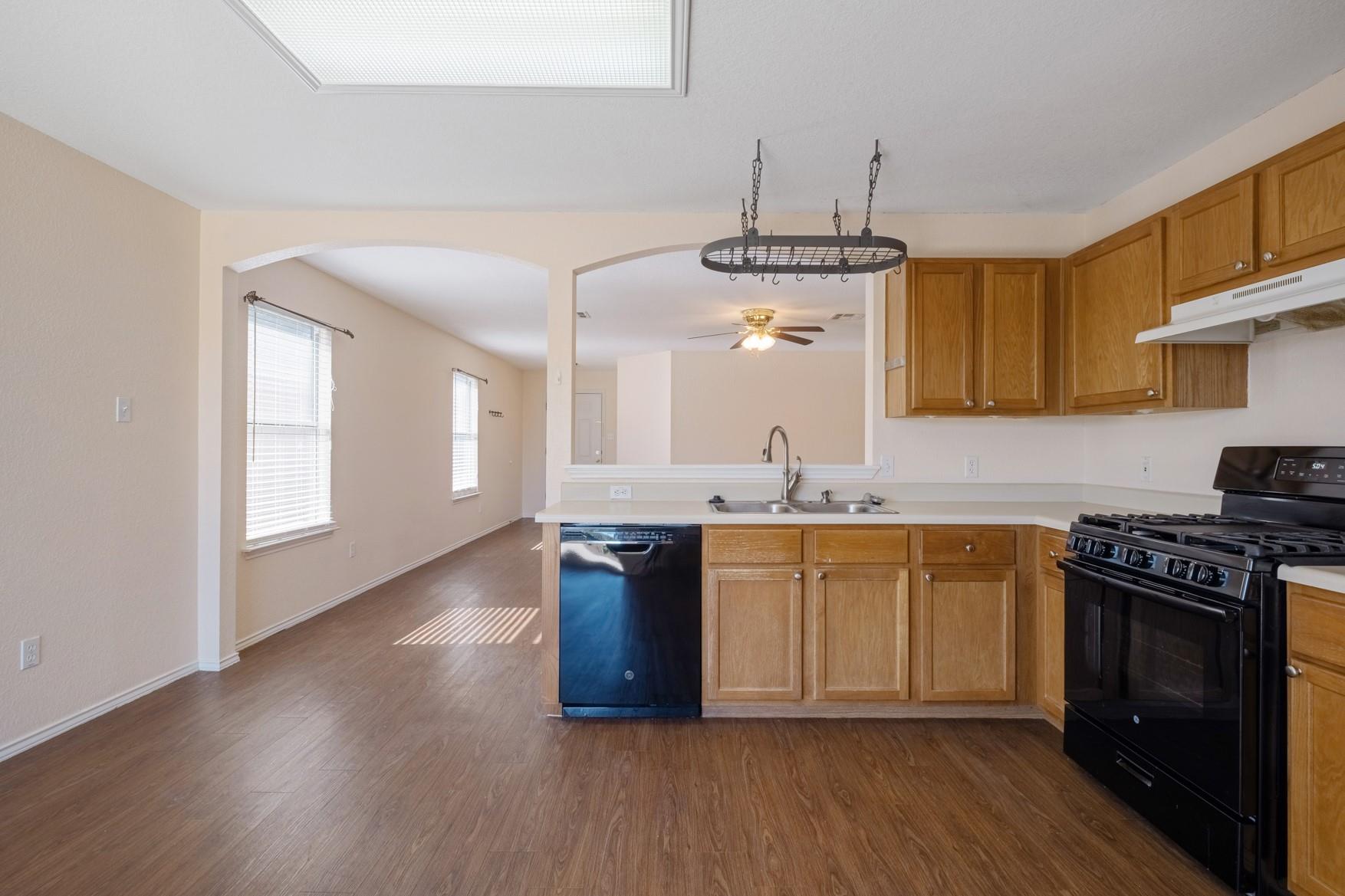 17131 Dashwood Creek Dr Property Photo 8