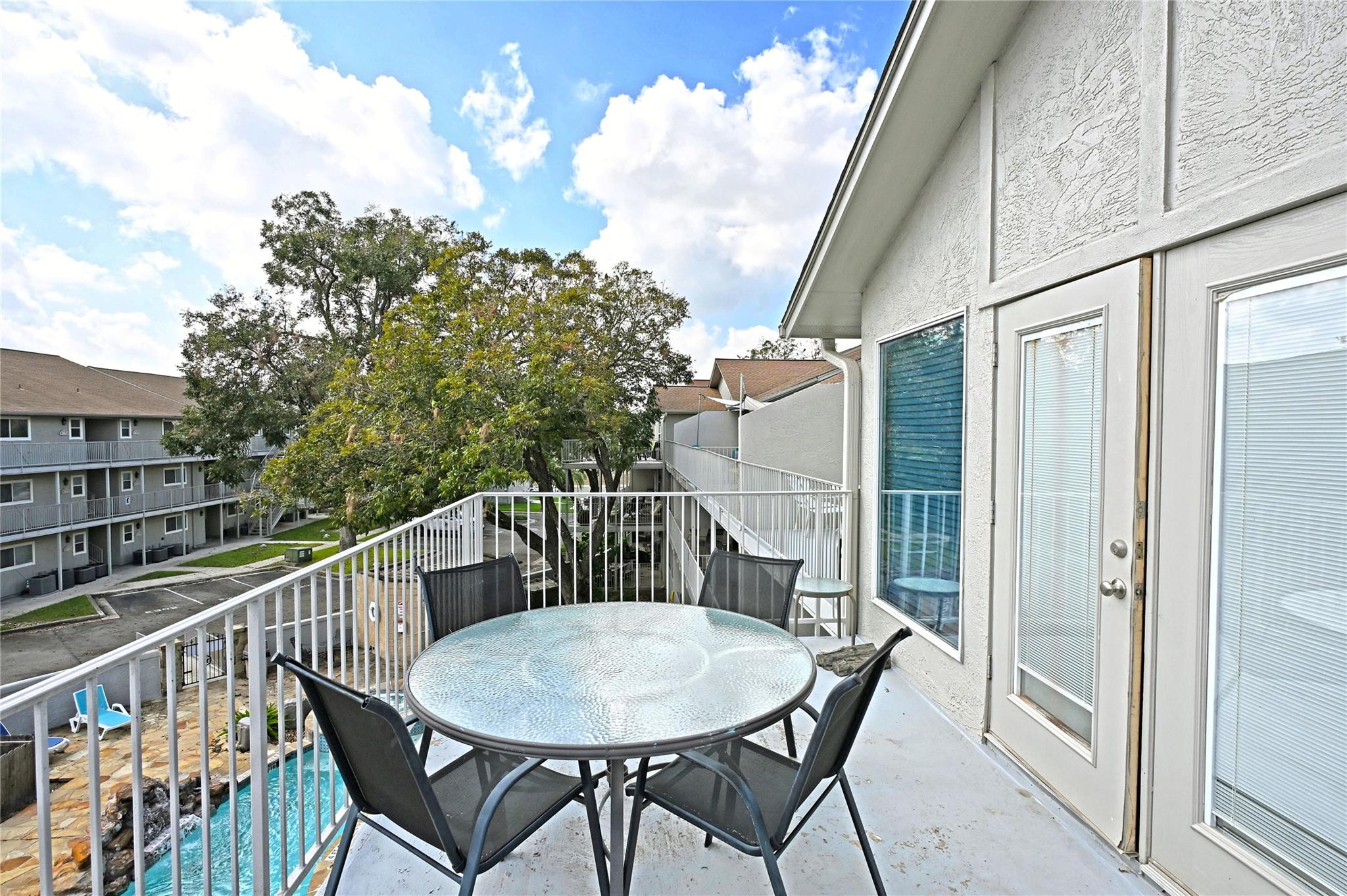 730 E Mather St #j-301 Property Photo 17