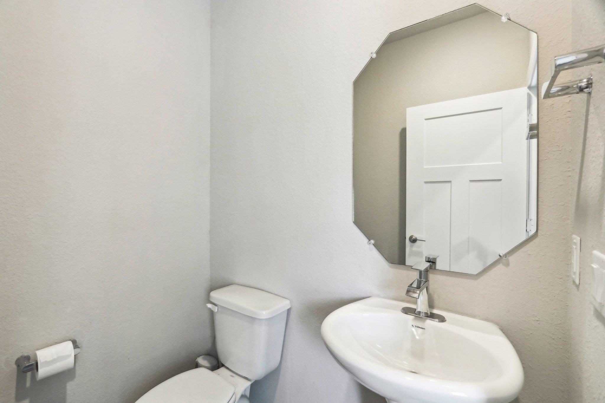 1208 Tipton St Property Photo 11