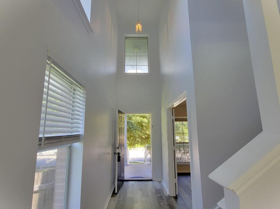 14813 Earl Grey Ln Property Photo 3