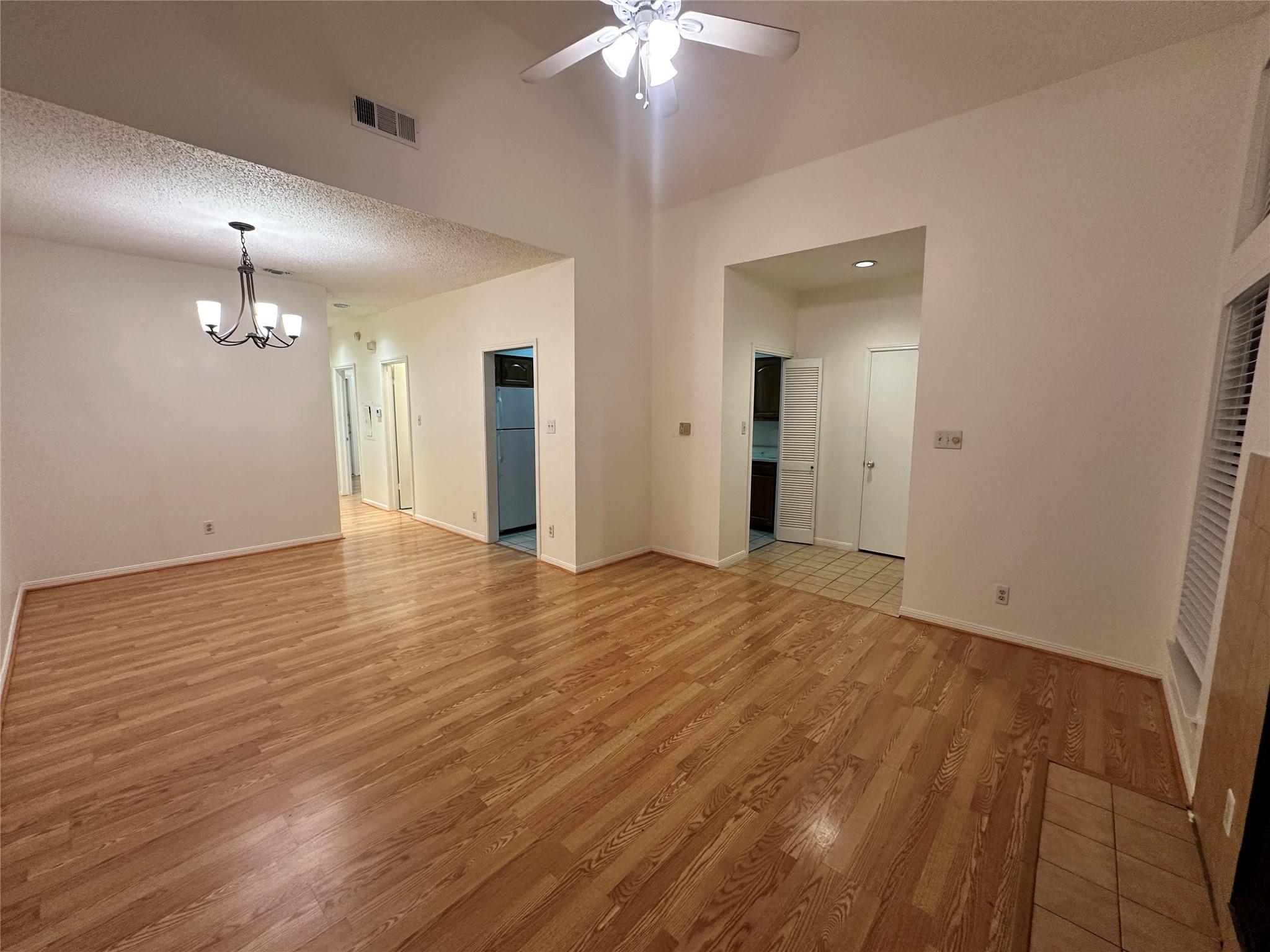 1906 Robbins Pl #308 Property Photo 4
