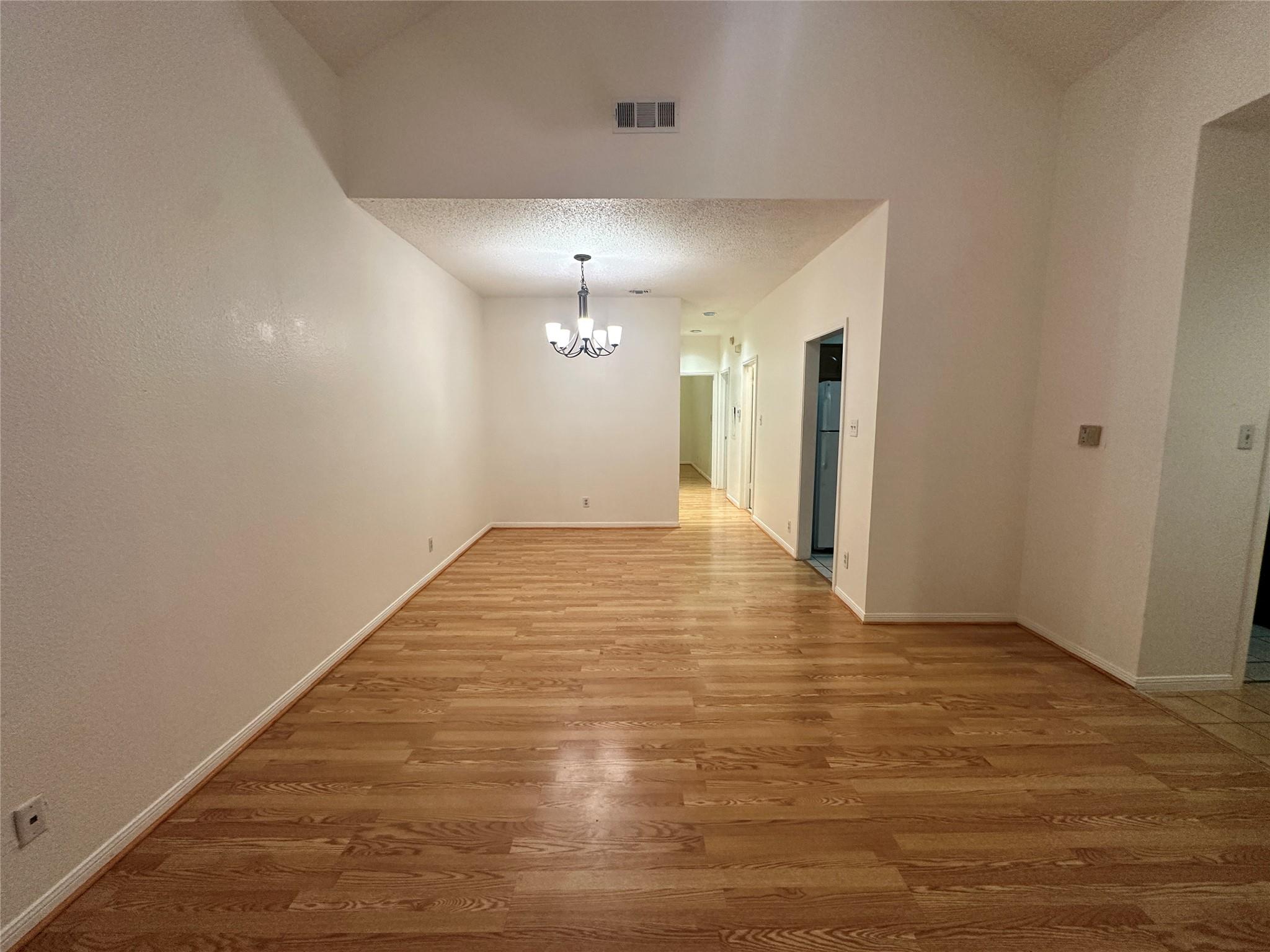 1906 Robbins Pl #308 Property Photo 5