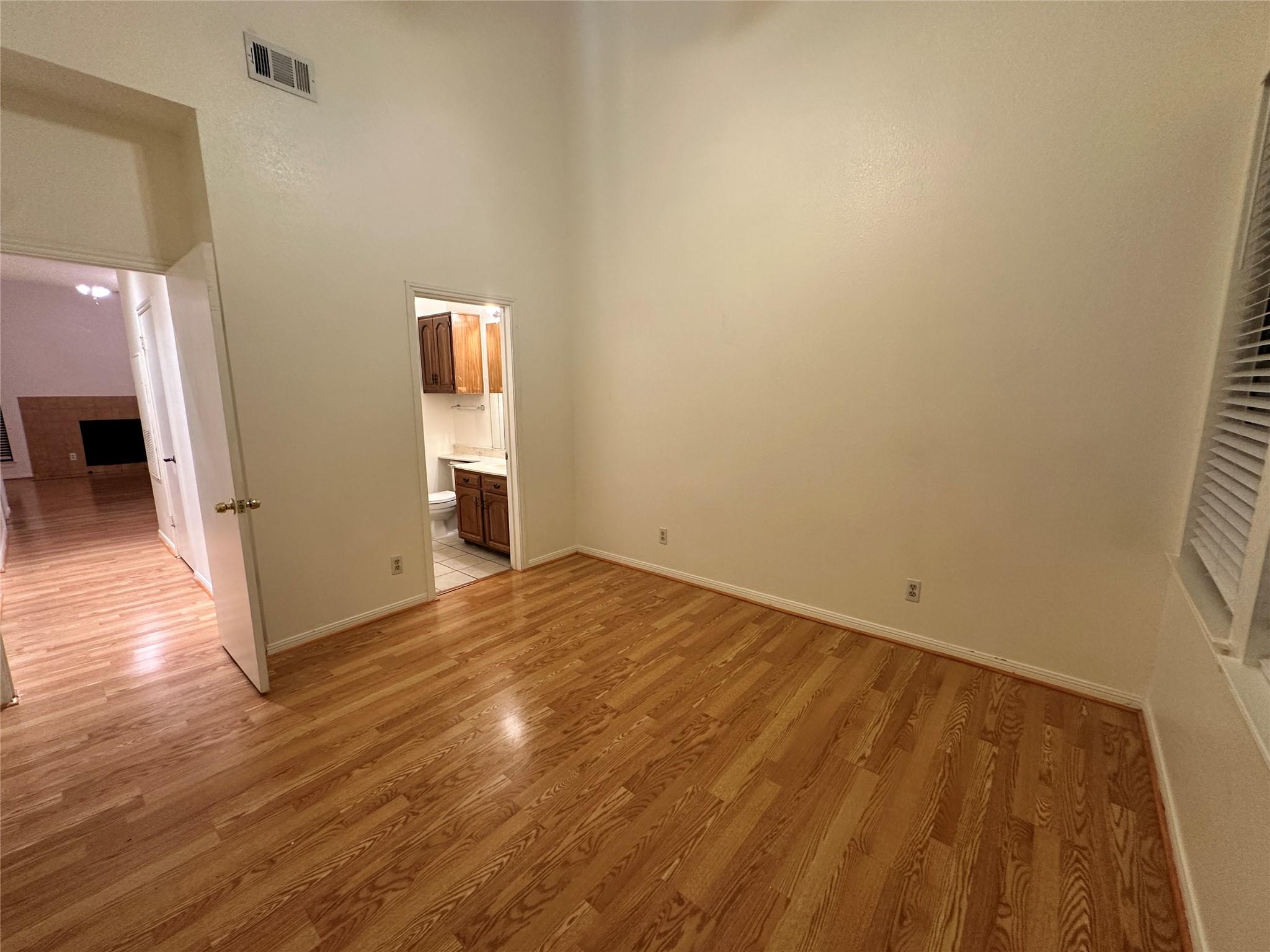 1906 Robbins Pl #308 Property Photo 18