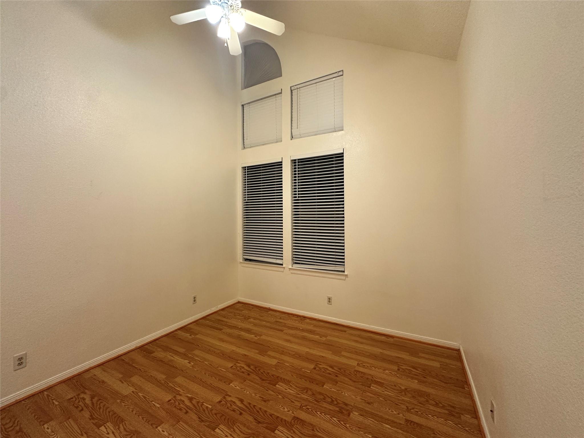 1906 Robbins Pl #308 Property Photo 19