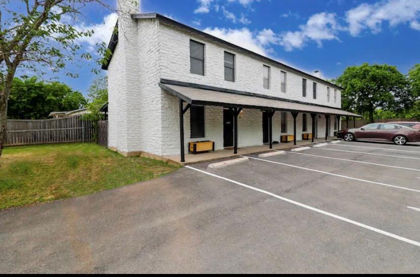 200 Laurel Dr #a Property Photo 8