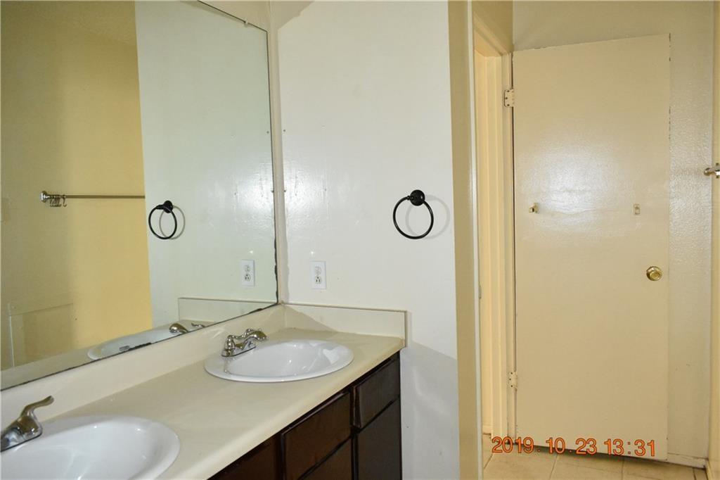 1908 West Loop #a Property Photo 9