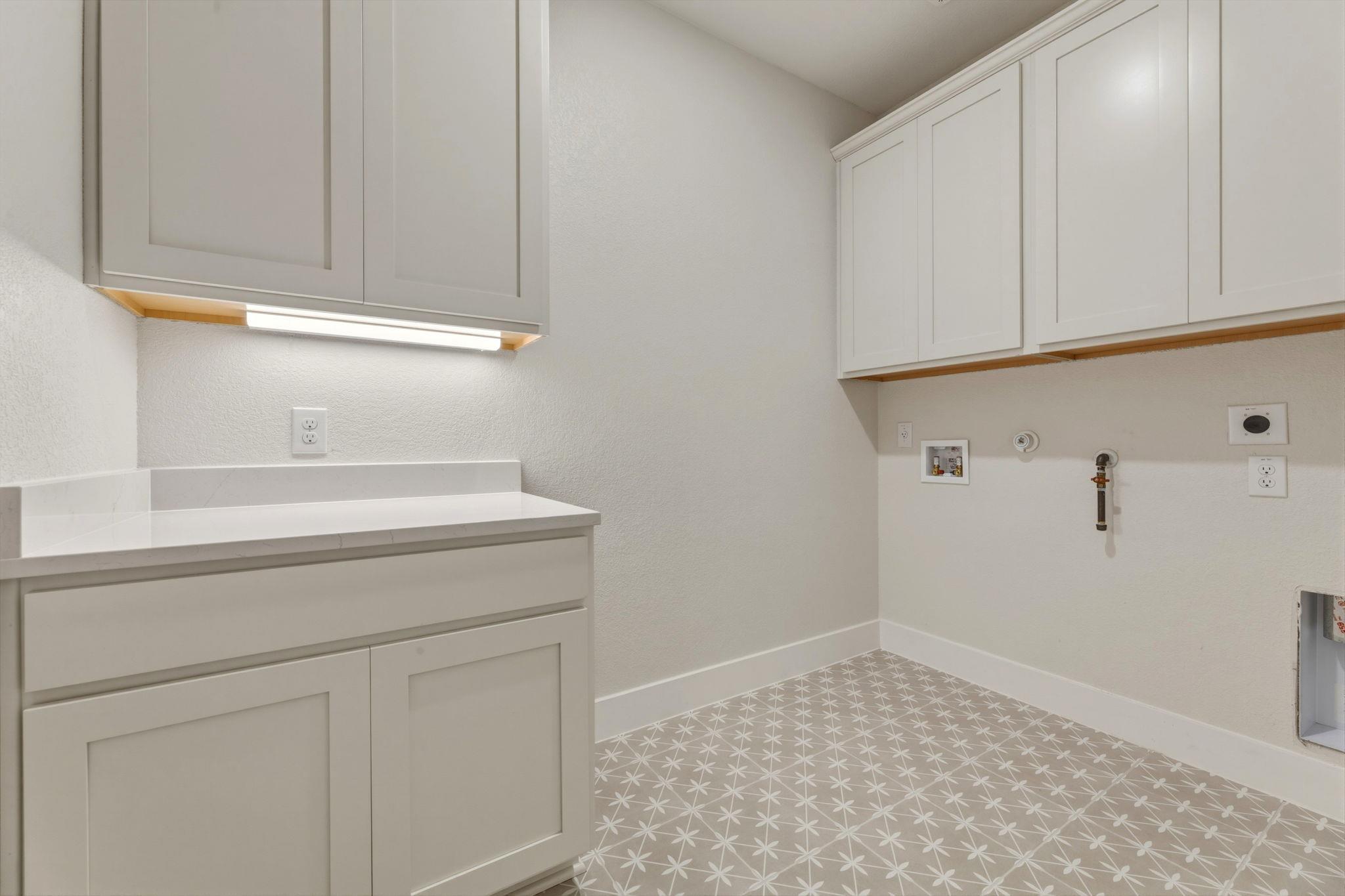 1412 Kent St Property Photo 9