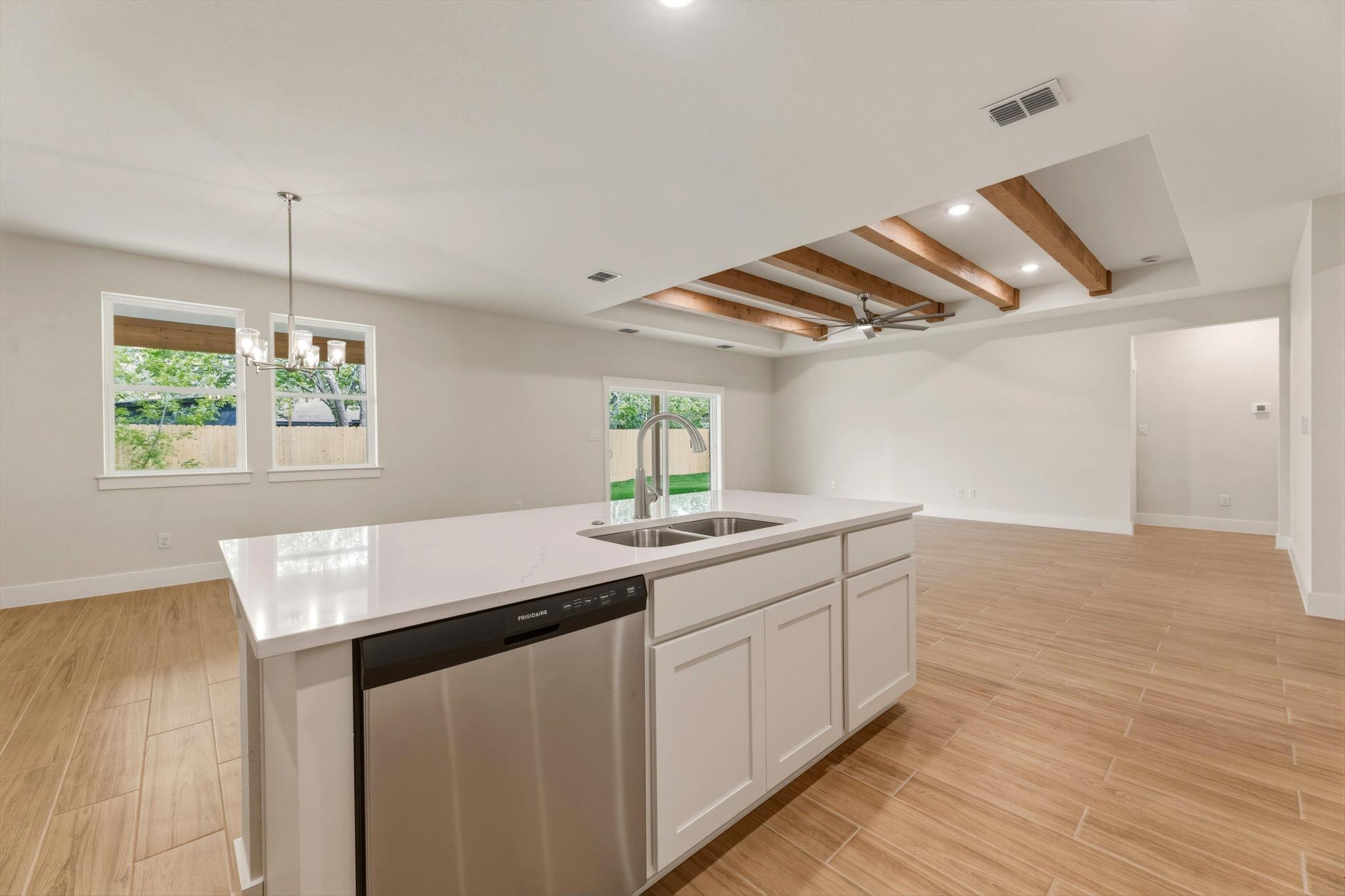 1412 Kent St Property Photo 19