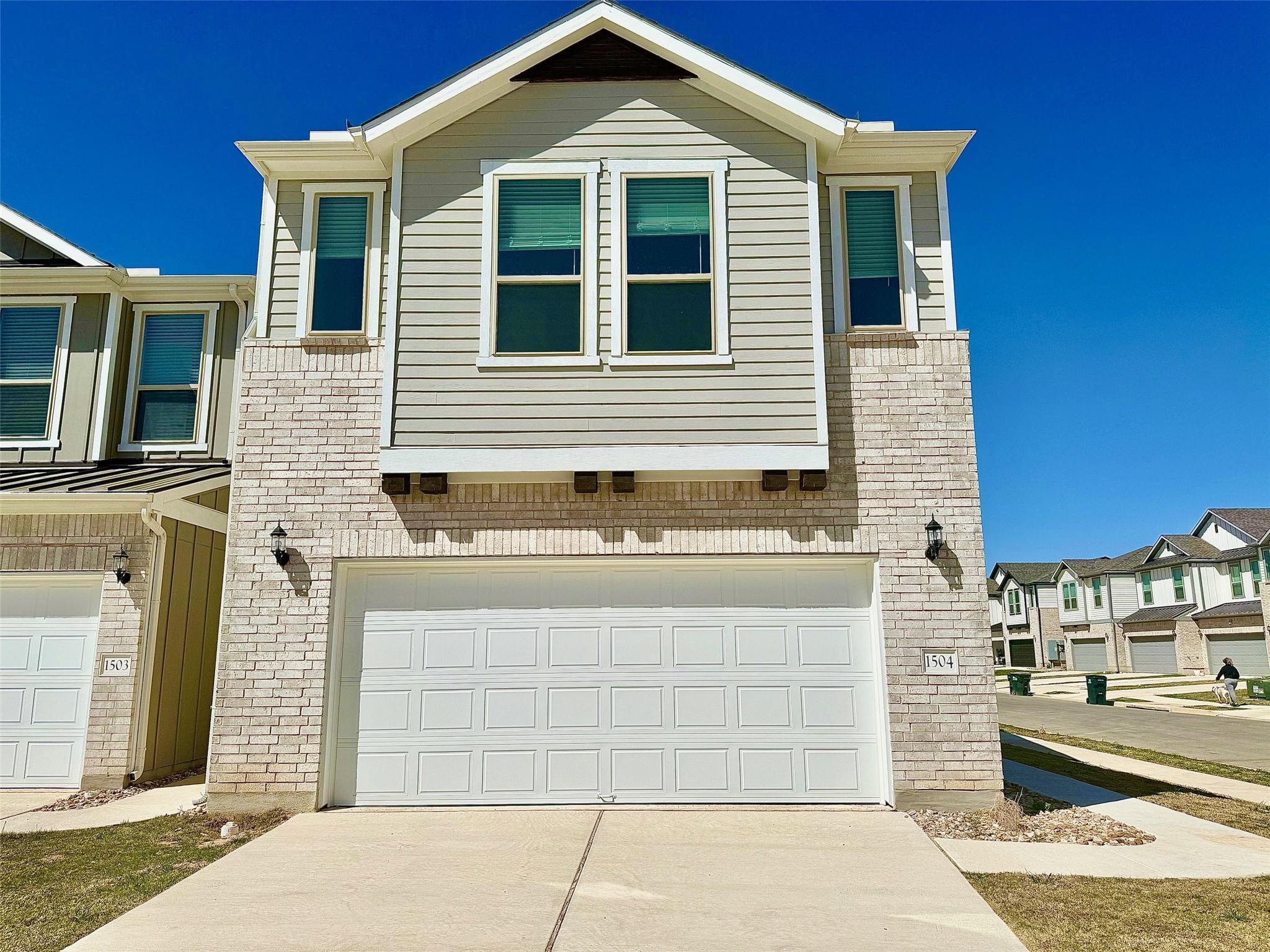 2725 Woodall Dr 1504 Property Photo