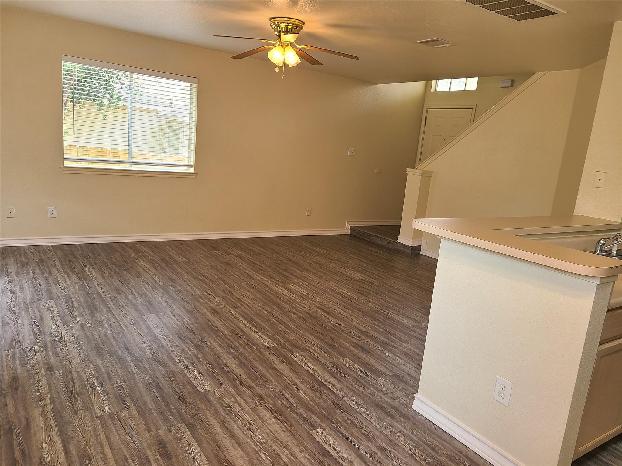 132 Cedargrove None Property Photo 6