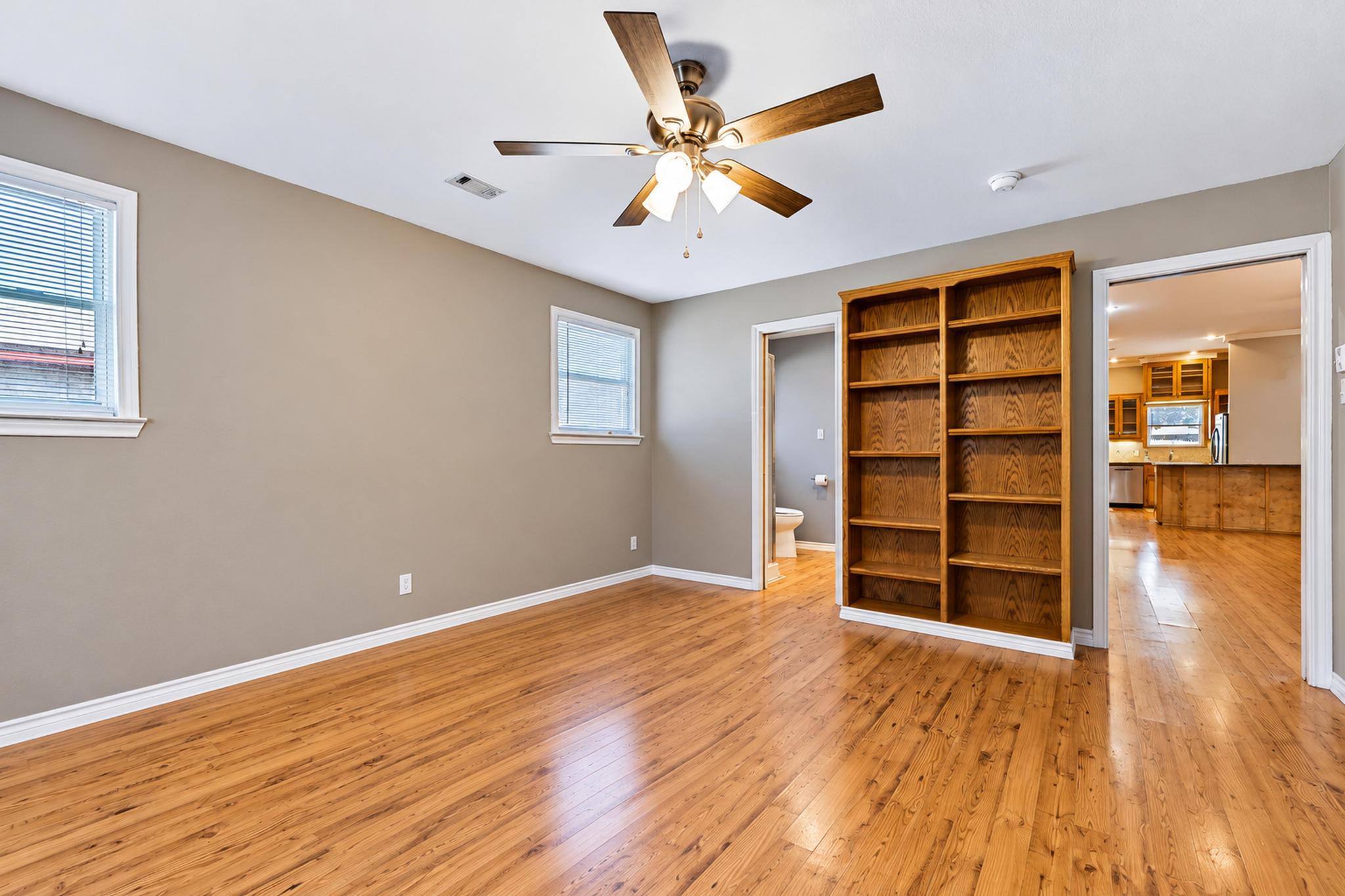 8015 Gault St Property Photo 18