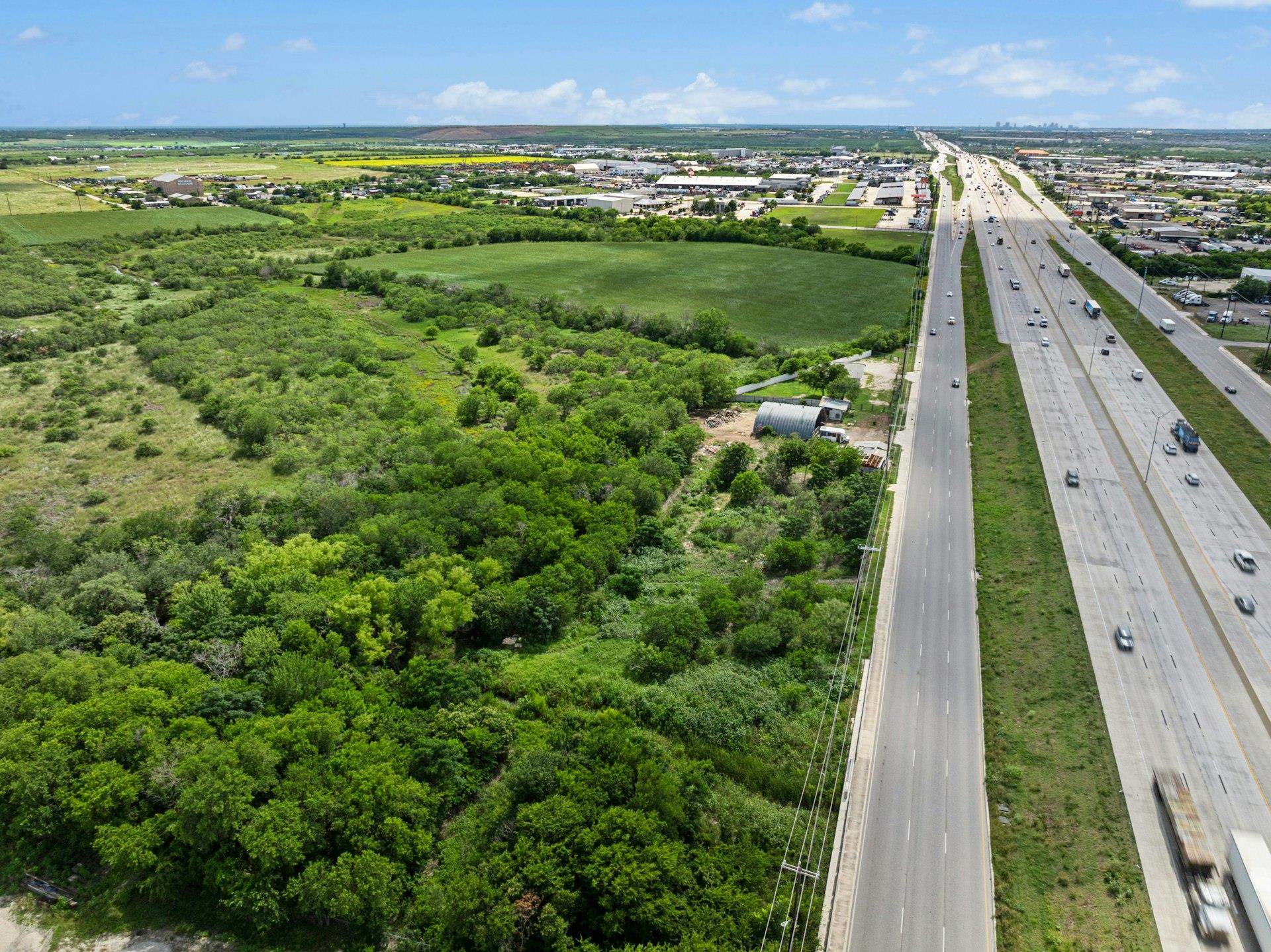 9380 Interstate 10 None E Property Photo 4