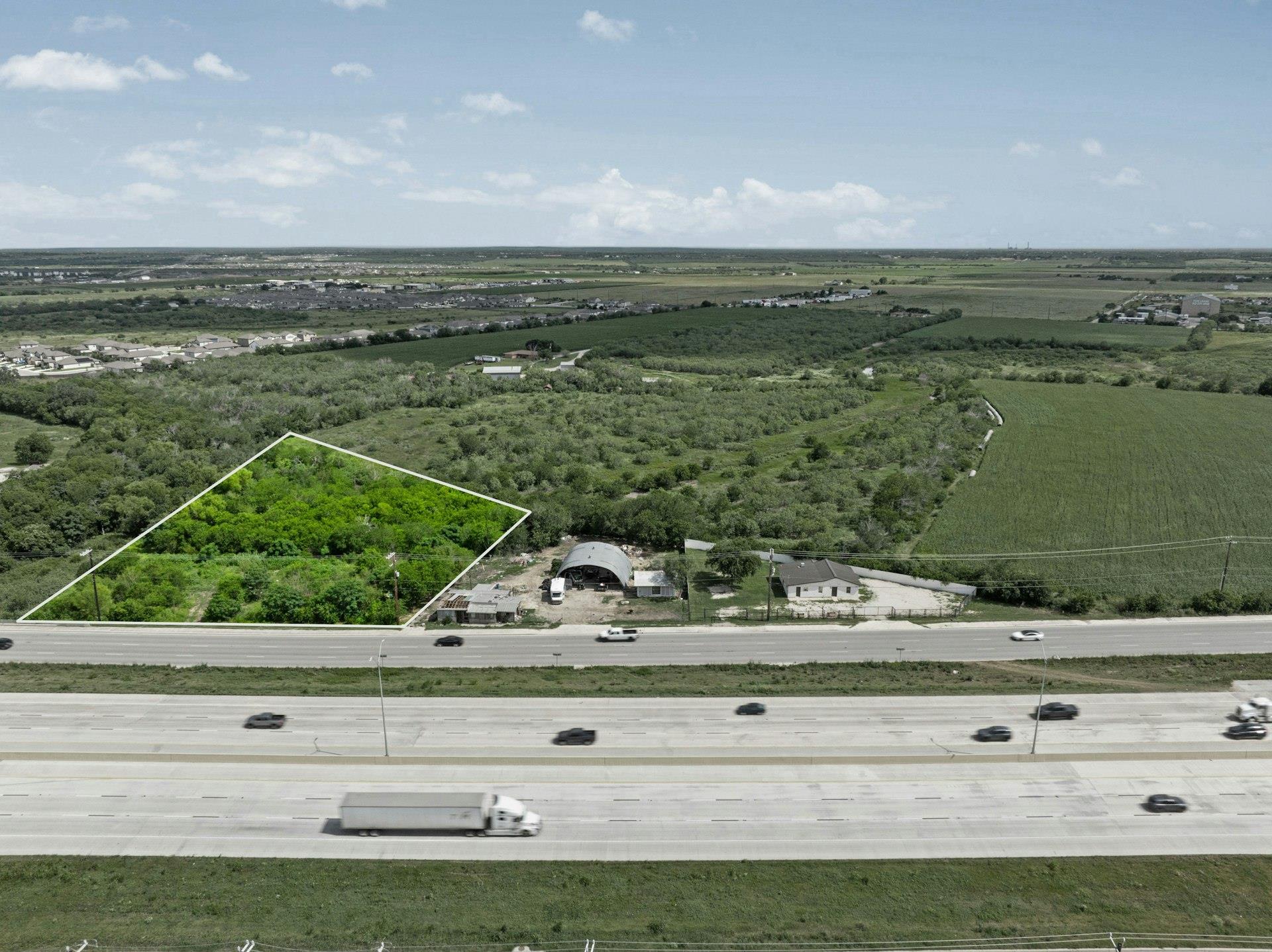 9380 Interstate 10 None E Property Photo 10