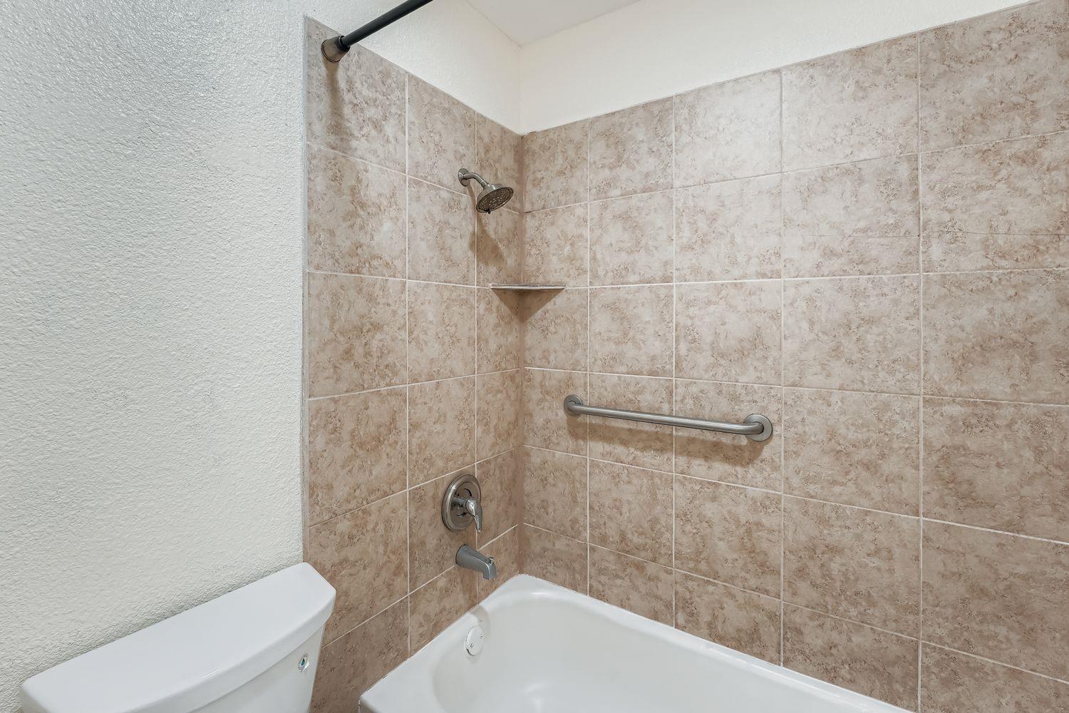 1408 Wroxton Way Property Photo 17