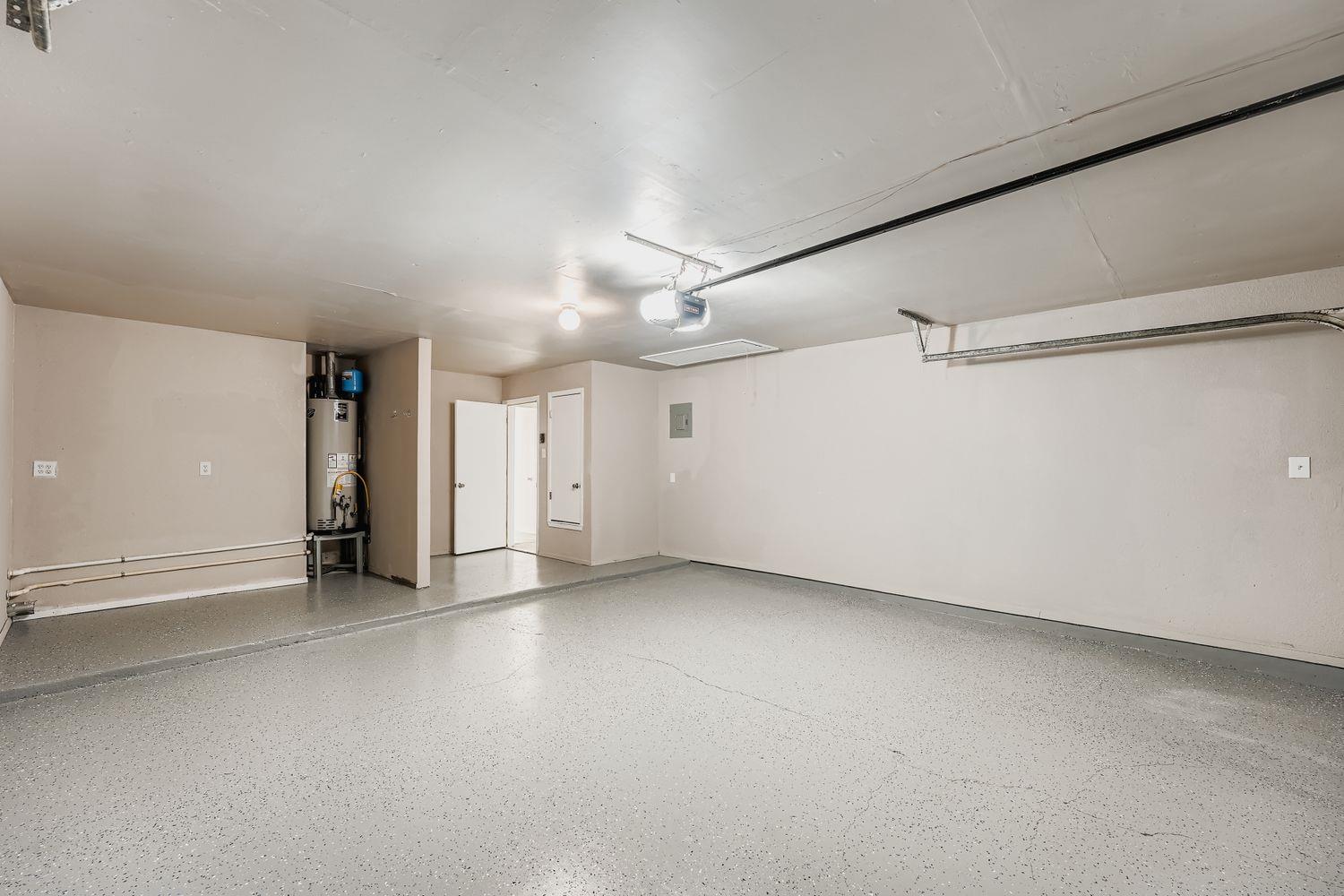 1408 Wroxton Way Property Photo 24