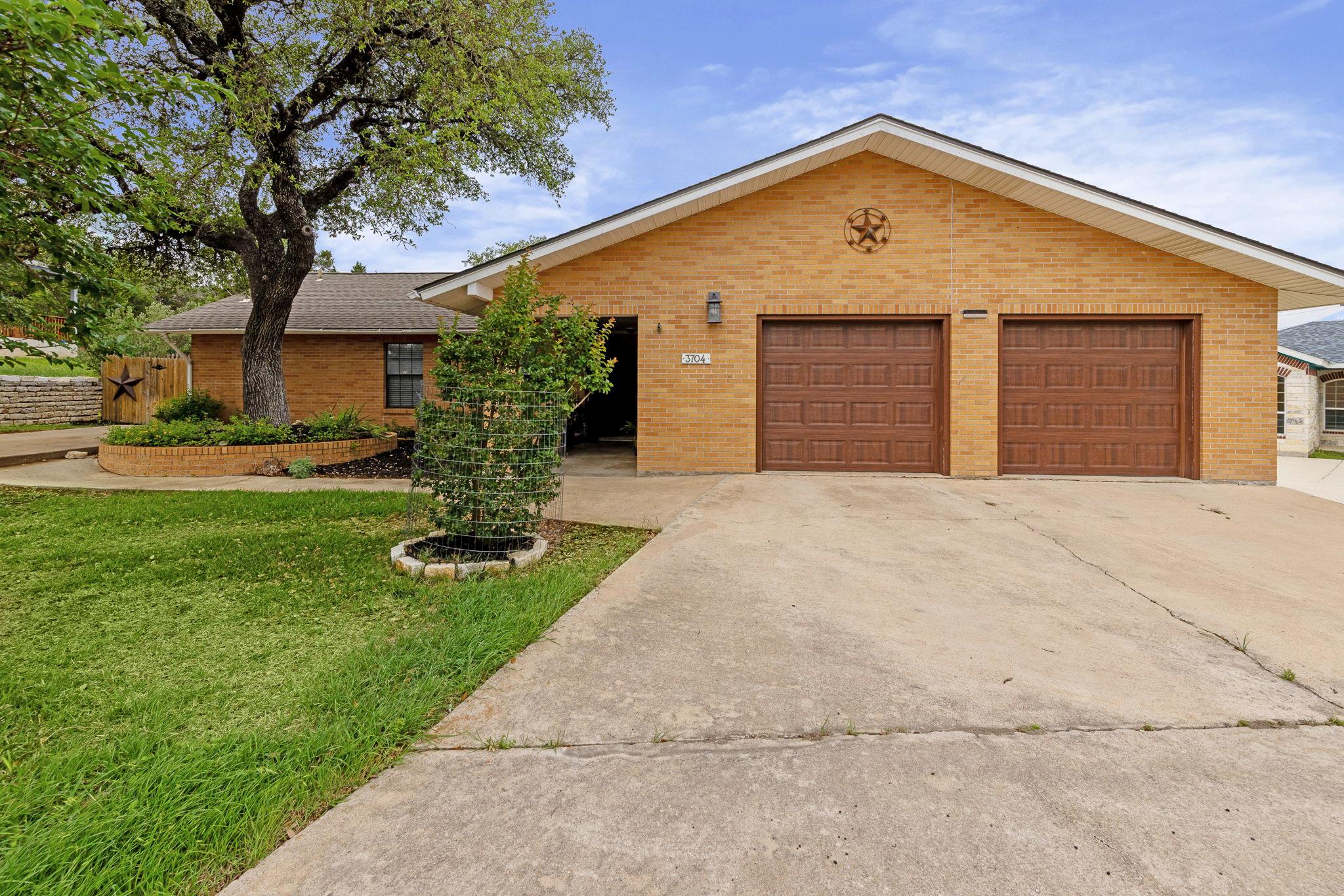 3704 Austin Cv Property Photo 1