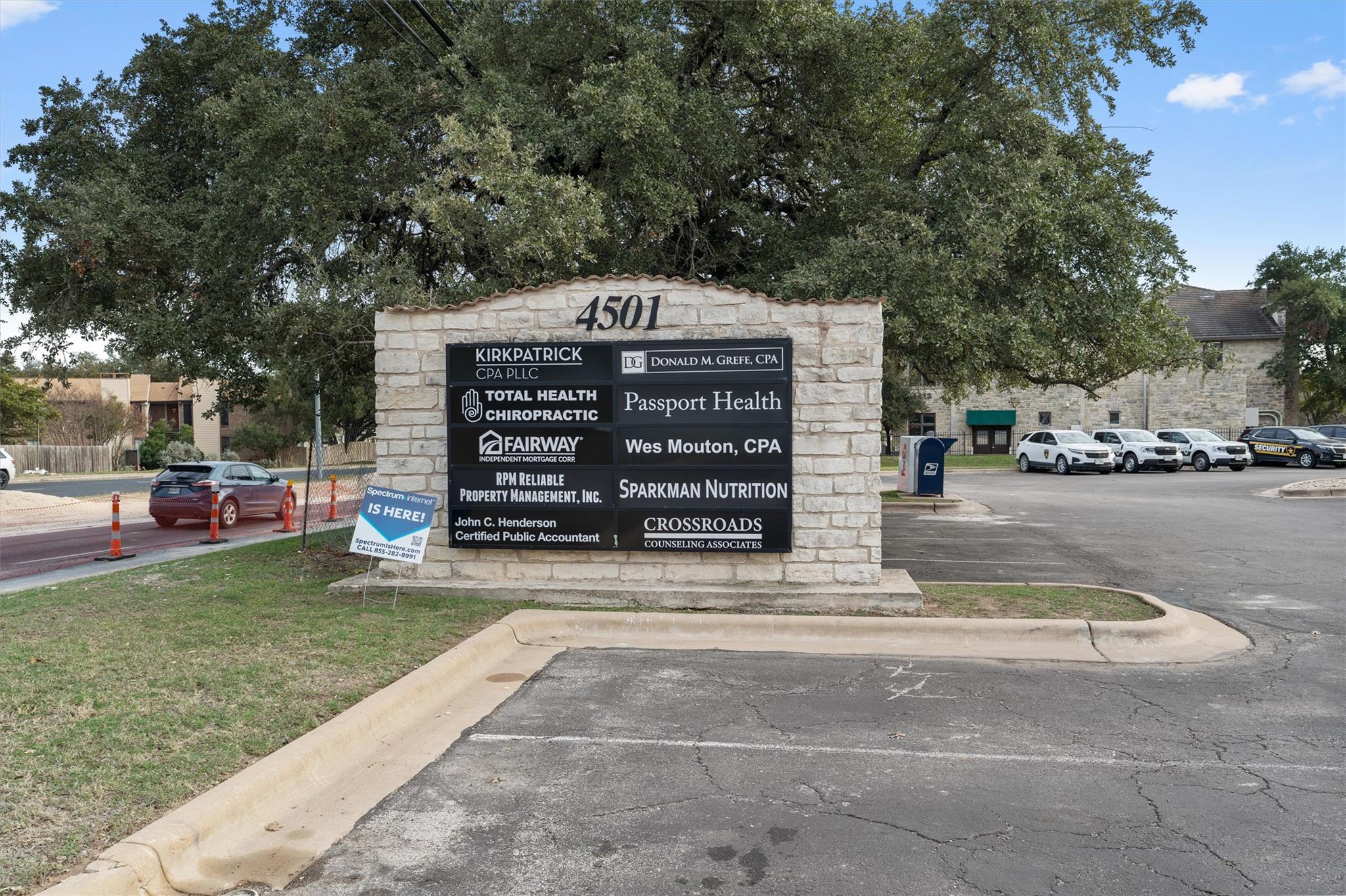 4501 Spicewood Springs Rd #1022 Property Photo 1