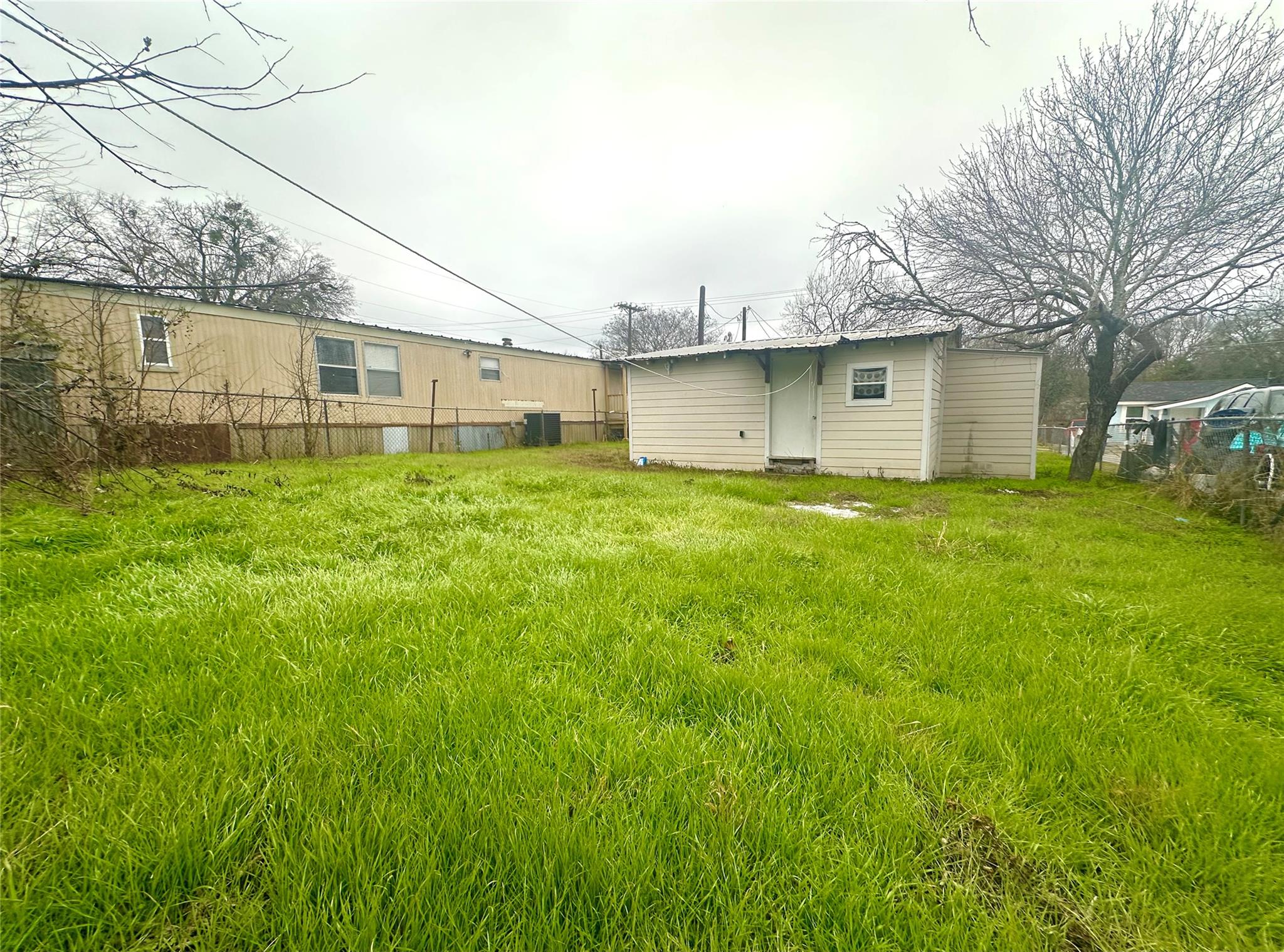820 Chihuahua St Property Photo 10