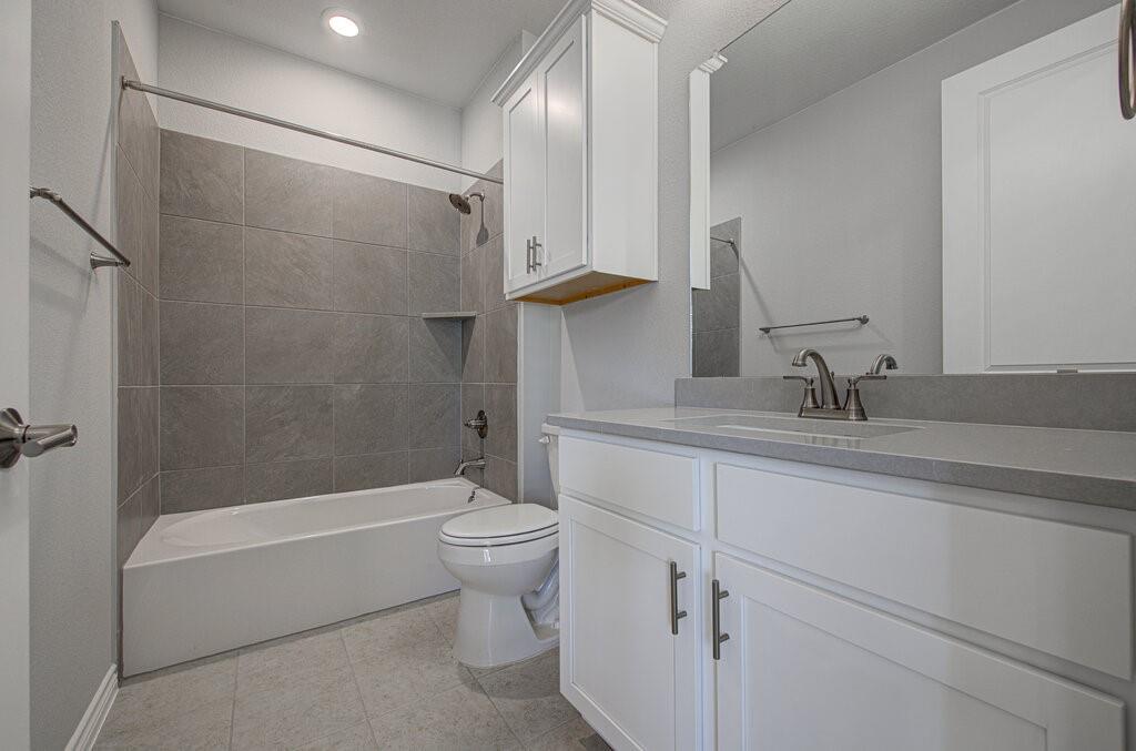 128 Roaming Rock Trl #102 Property Photo 18