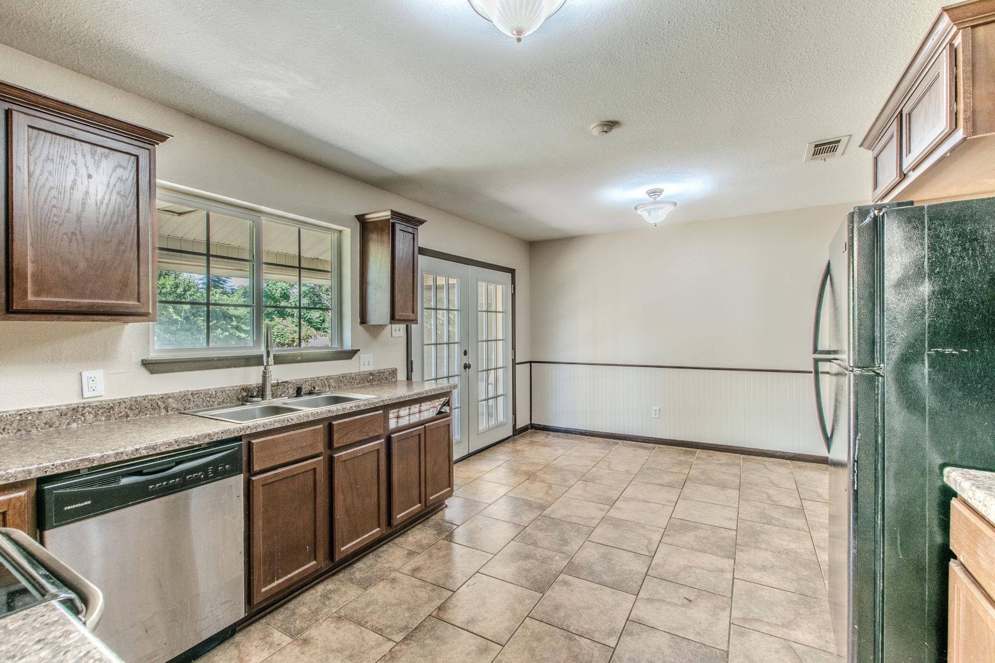 7273 Woodlake Cir Property Photo 6