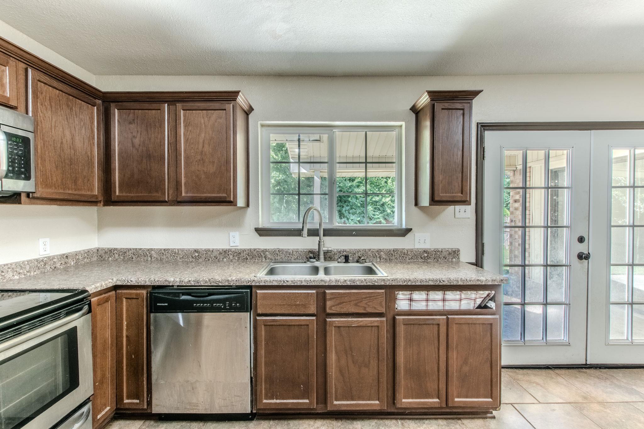 7273 Woodlake Cir Property Photo 11