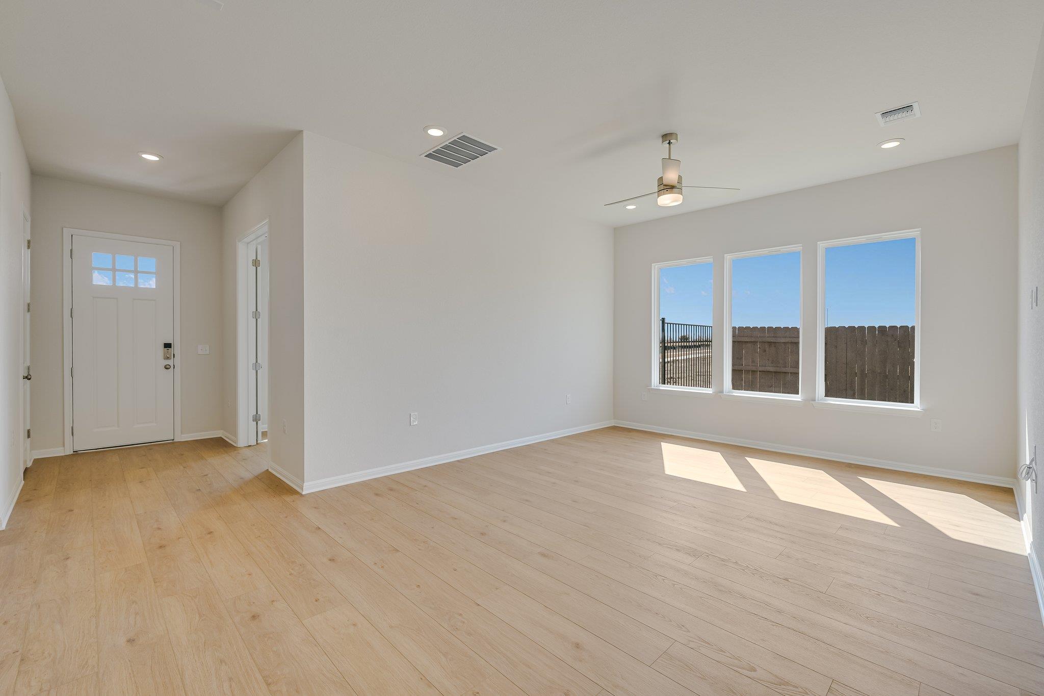 8513 Dongan Dr Property Photo 11