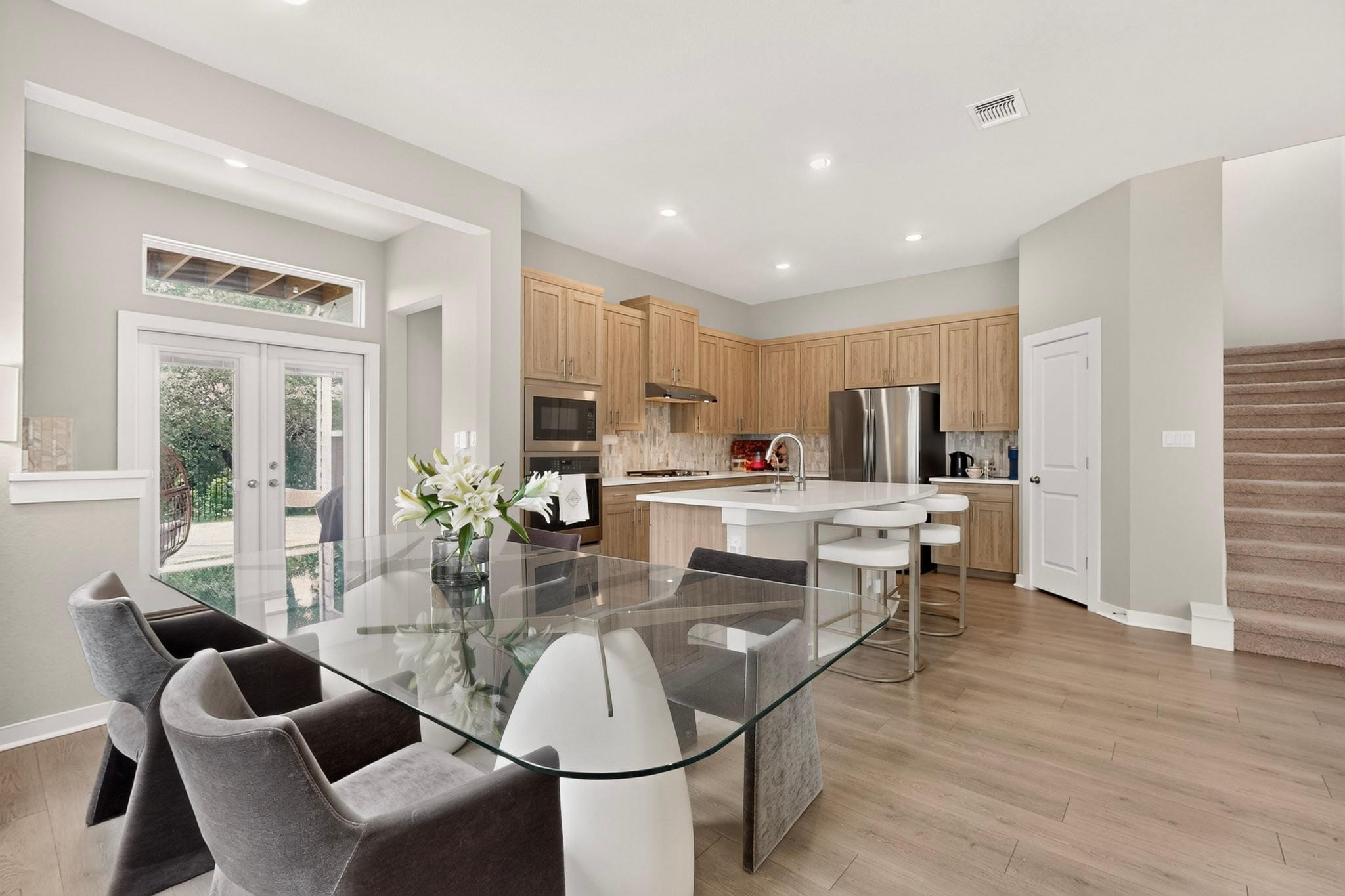 1008 Summer Gln Property Photo 7