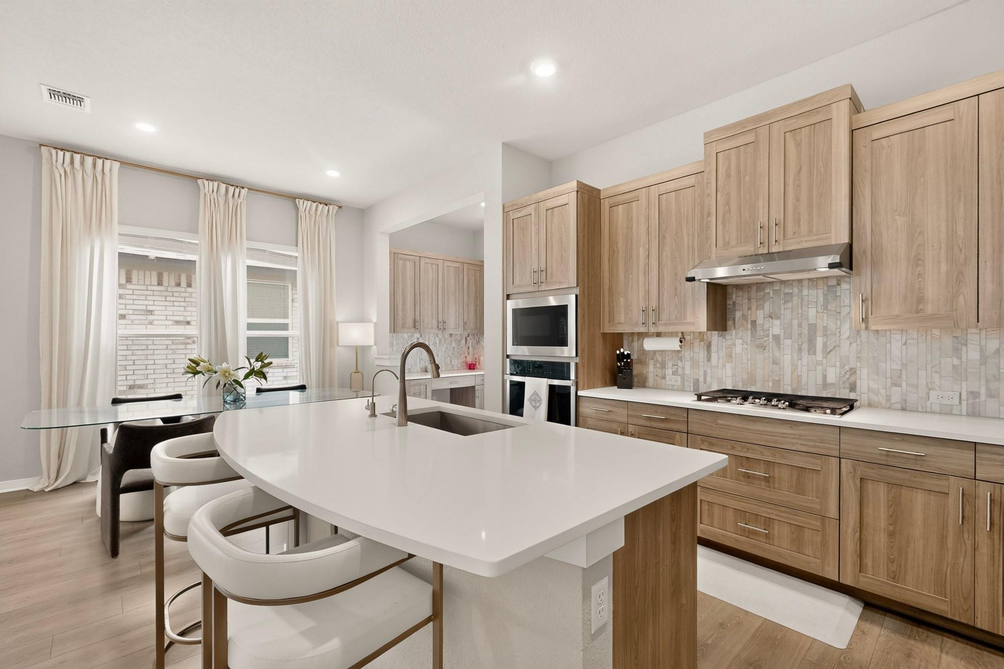 1008 Summer Gln Property Photo 8