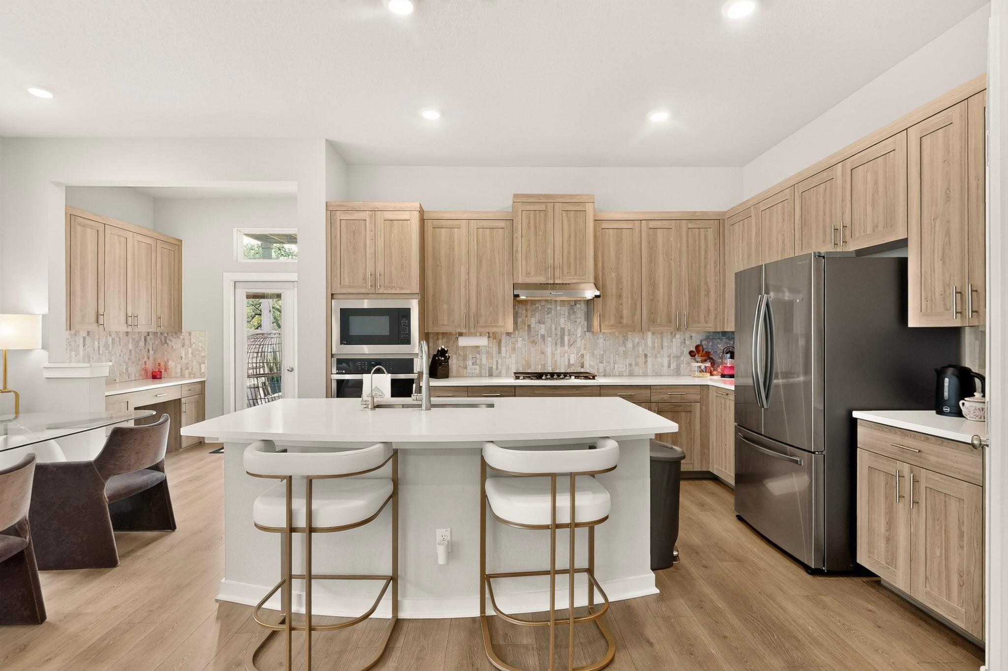 1008 Summer Gln Property Photo 9