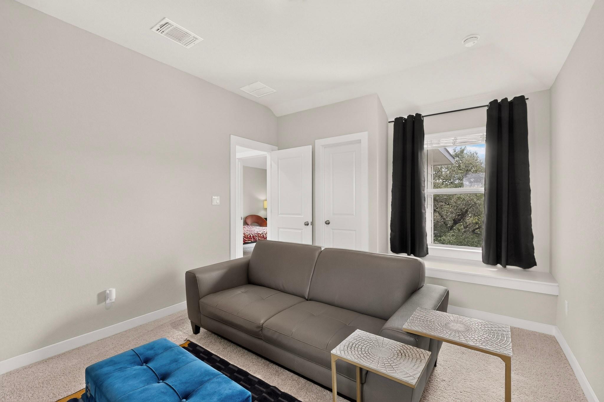 1008 Summer Gln Property Photo 22