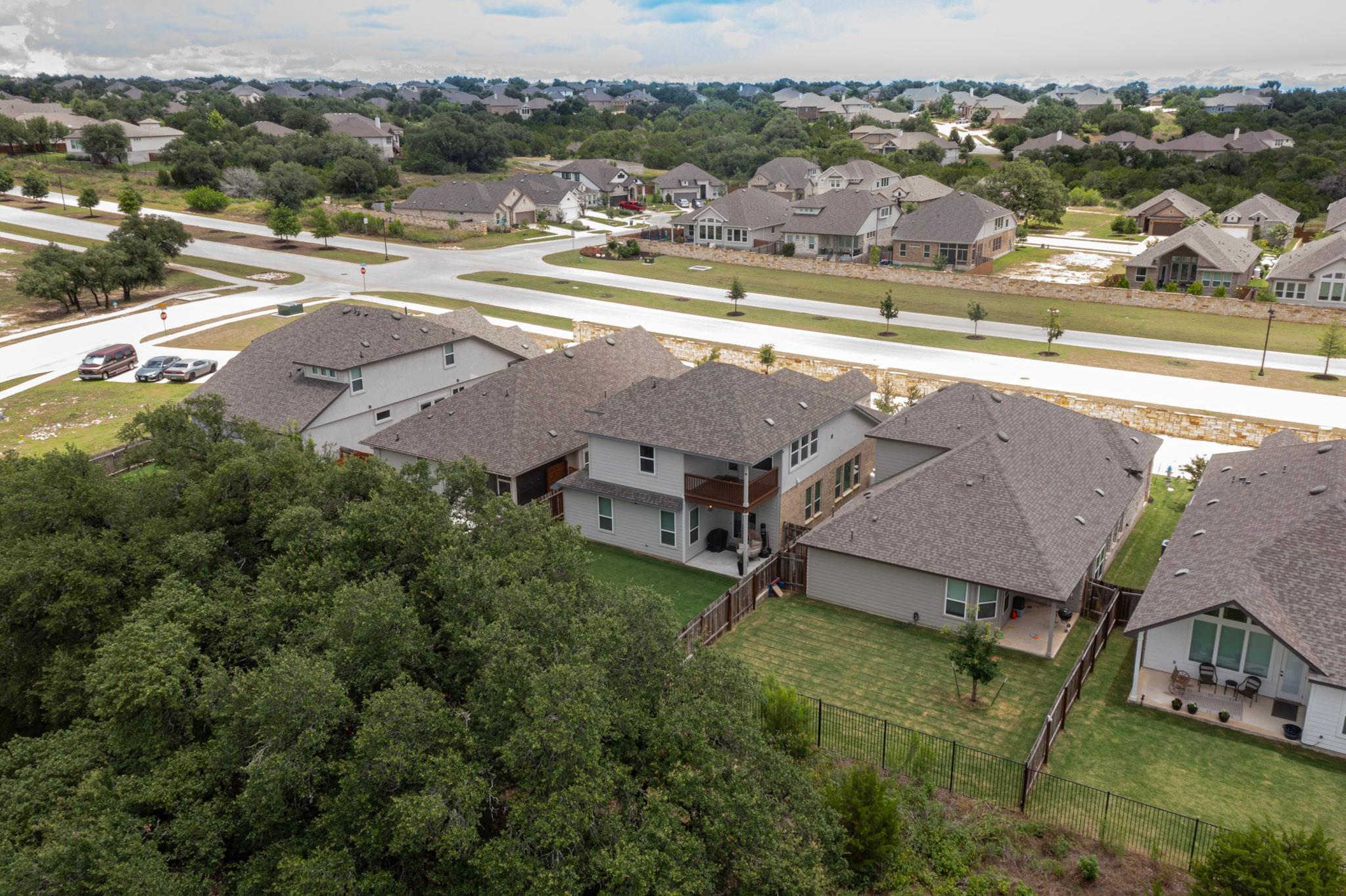 1008 Summer Gln Property Photo 25