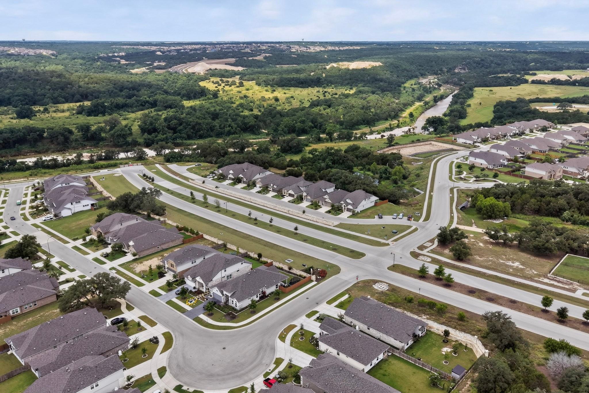 1008 Summer Gln Property Photo 26