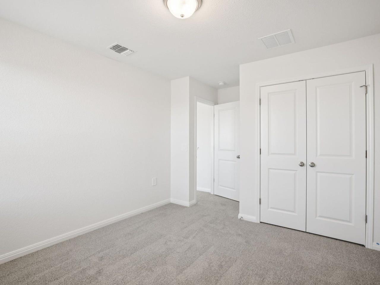 4917 Stockton Ln Property Photo 5