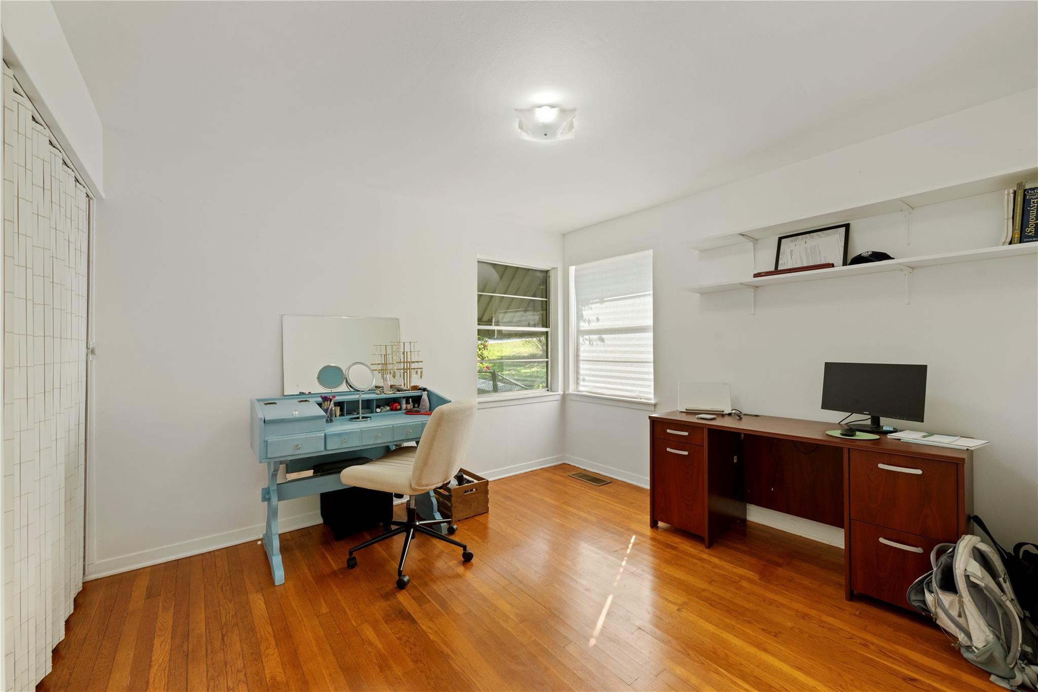 402 Philco Dr Property Photo 12