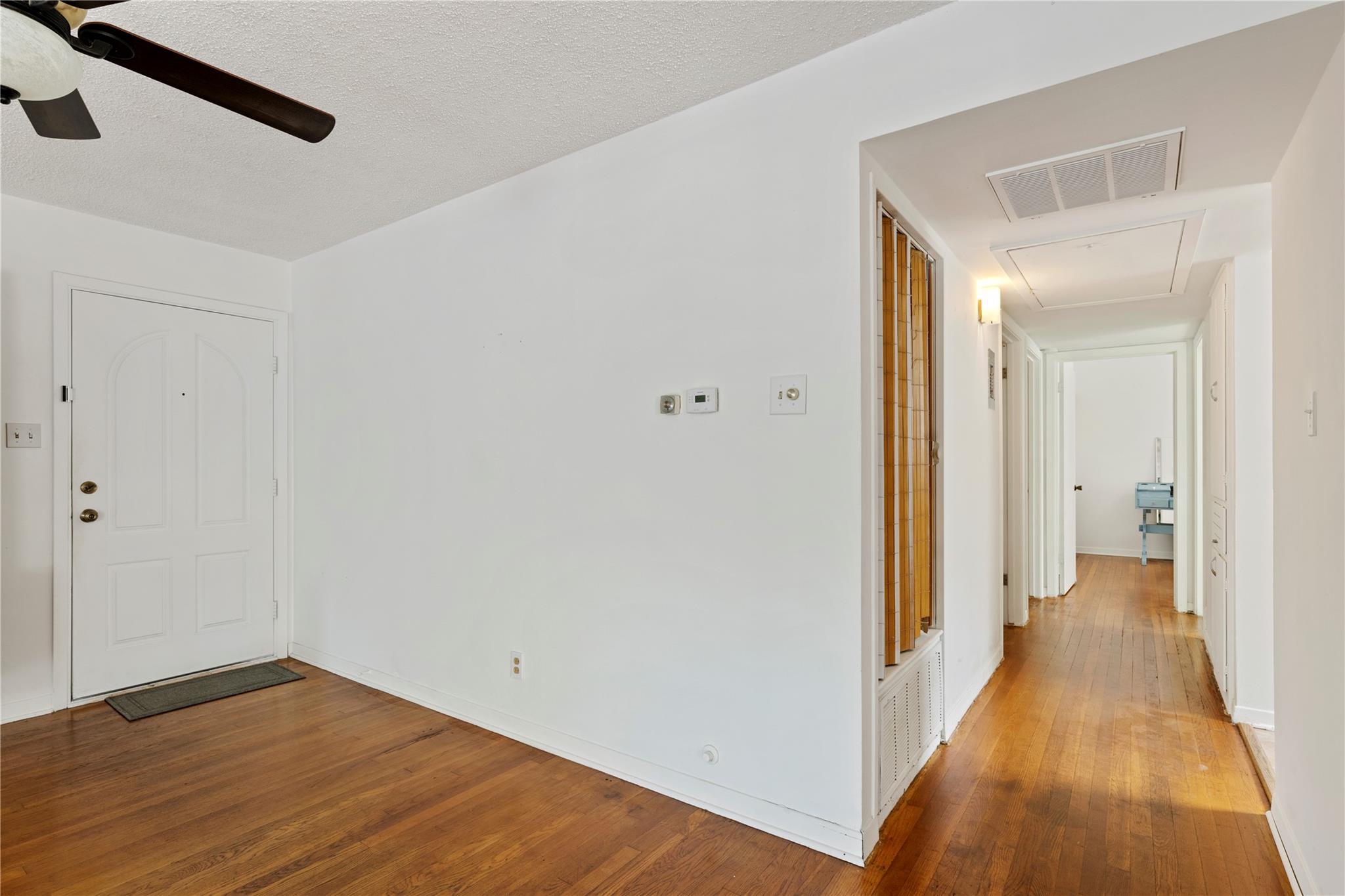 402 Philco Dr Property Photo 16