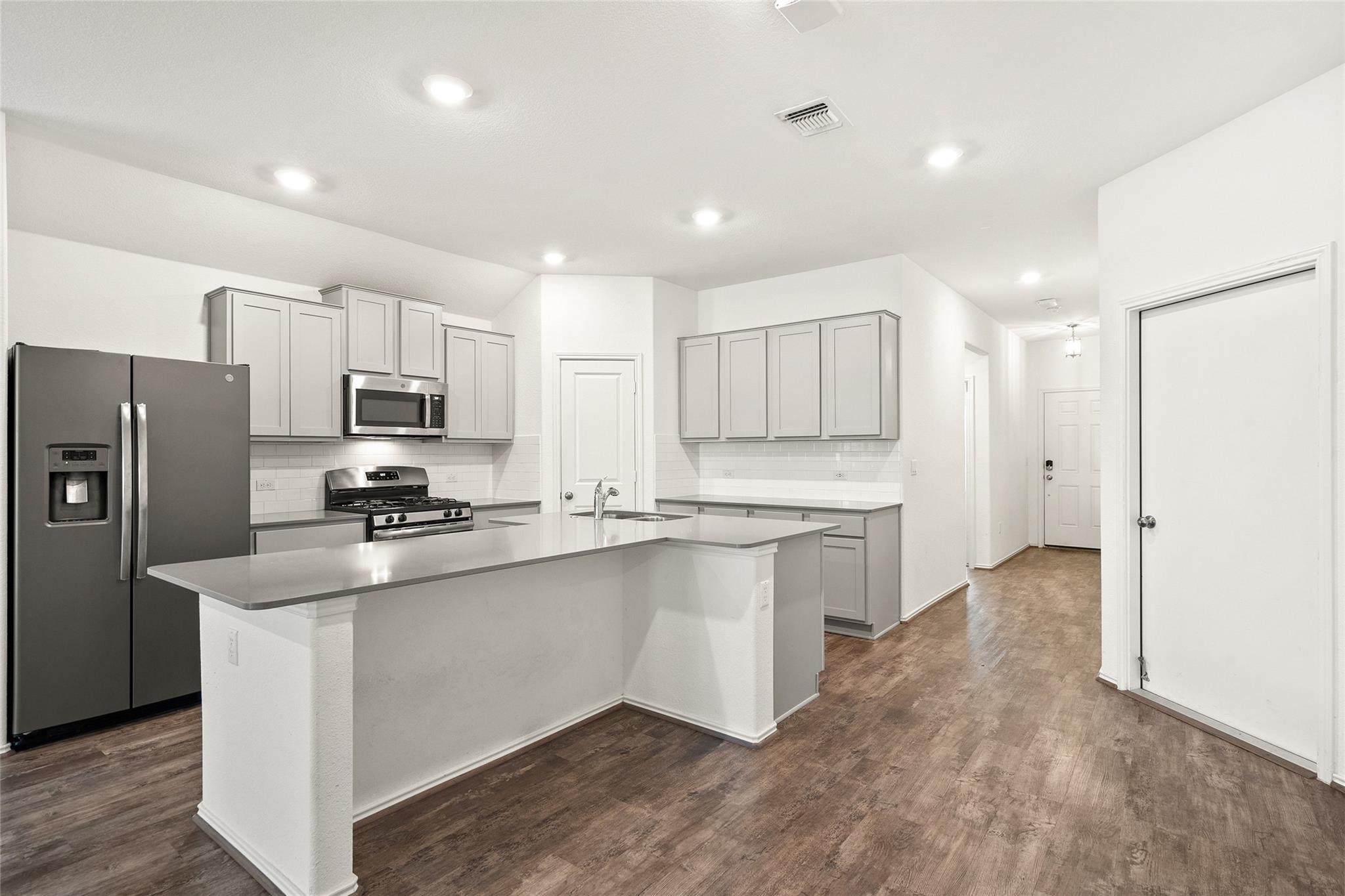 3808 Ignacio Dr Property Photo 7