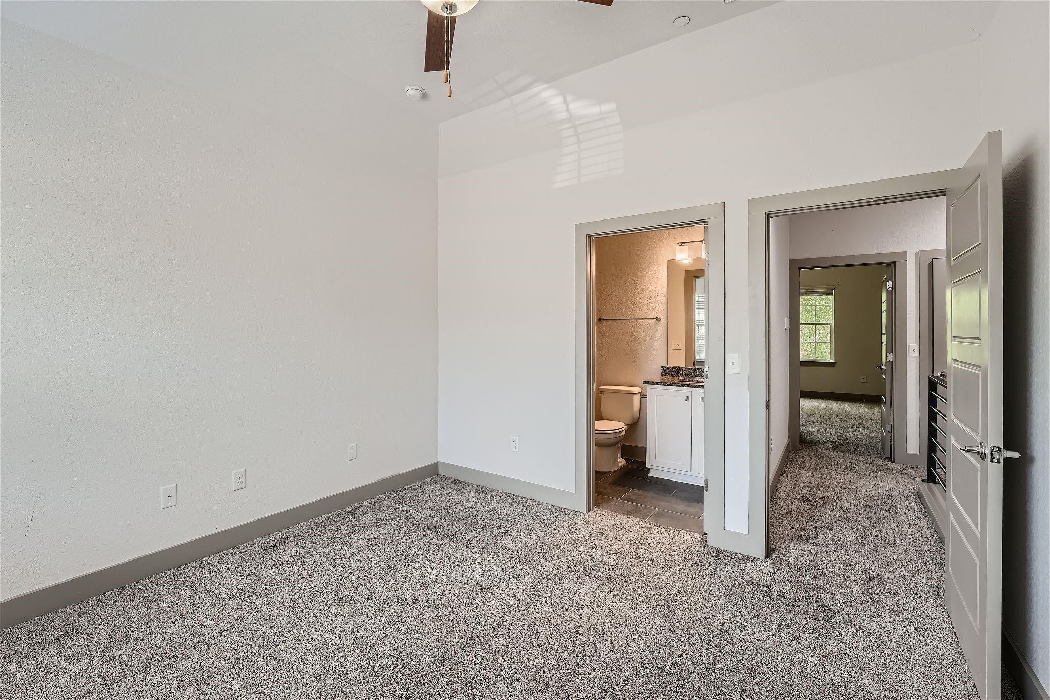 12264 Abbey Glen Ln Property Photo 9