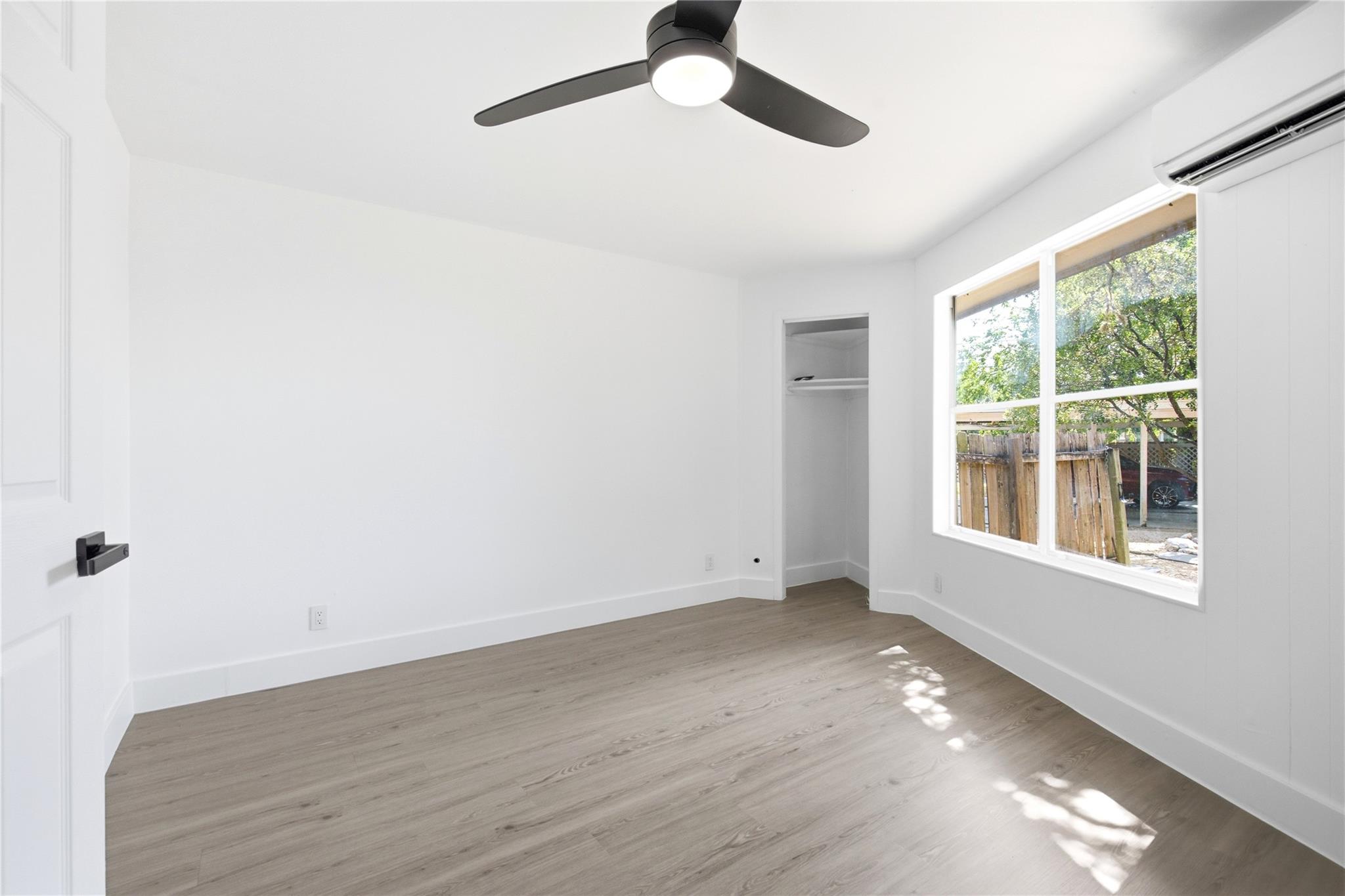 1902 Whitebead Trl Property Photo 8