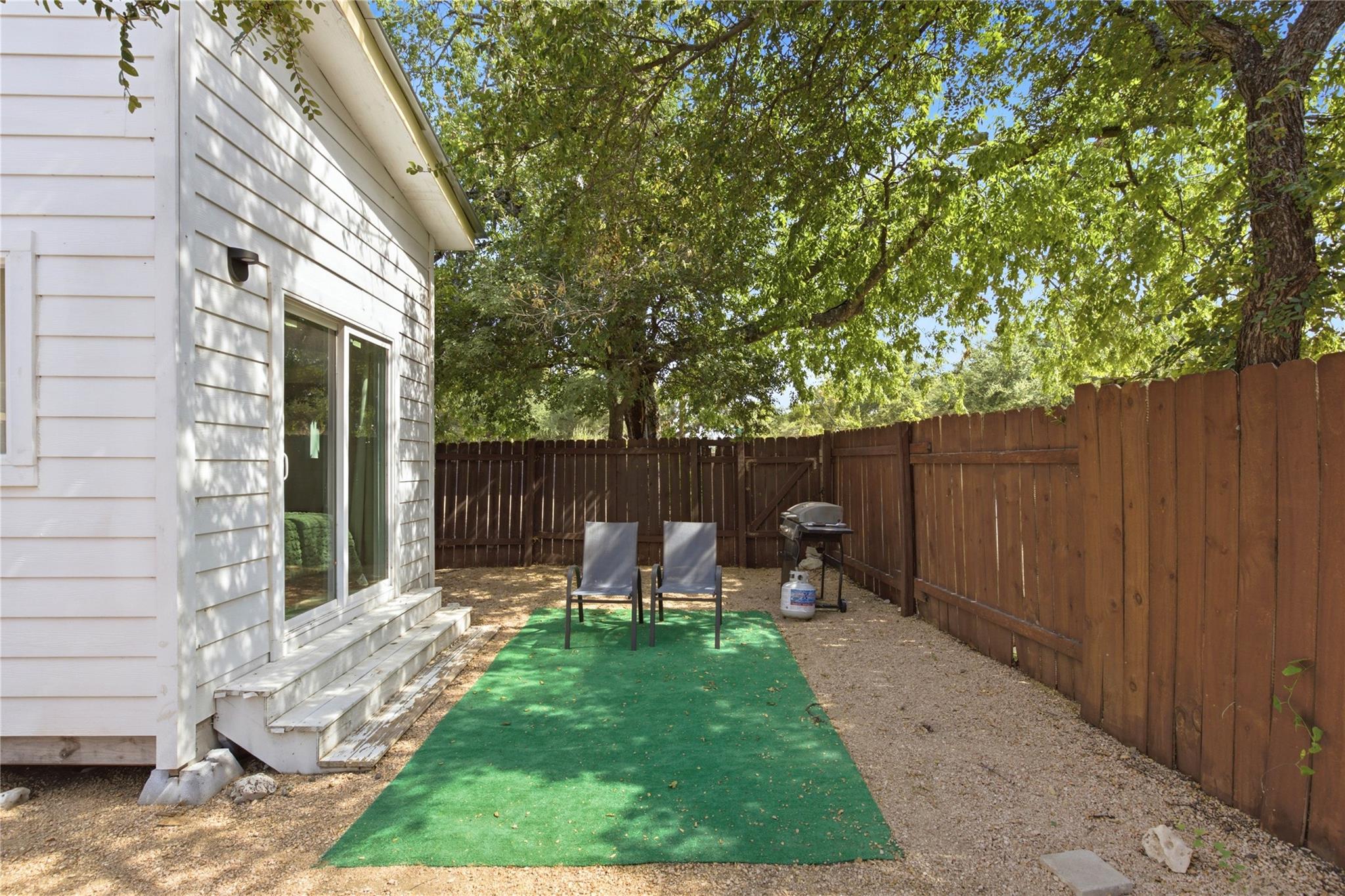 1902 Whitebead Trl Property Photo 19