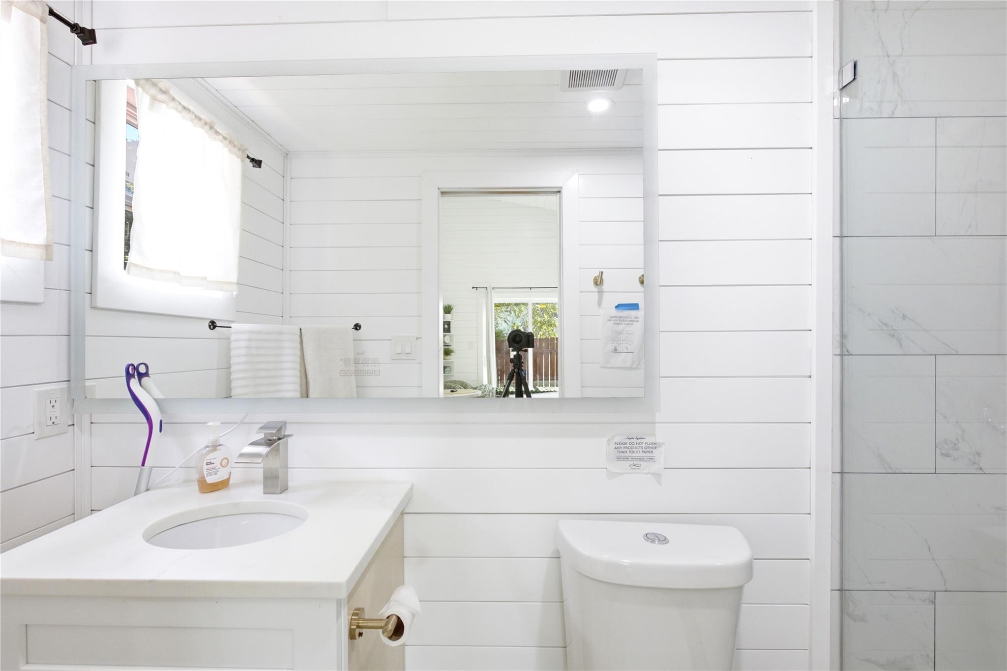 1902 Whitebead Trl Property Photo 28