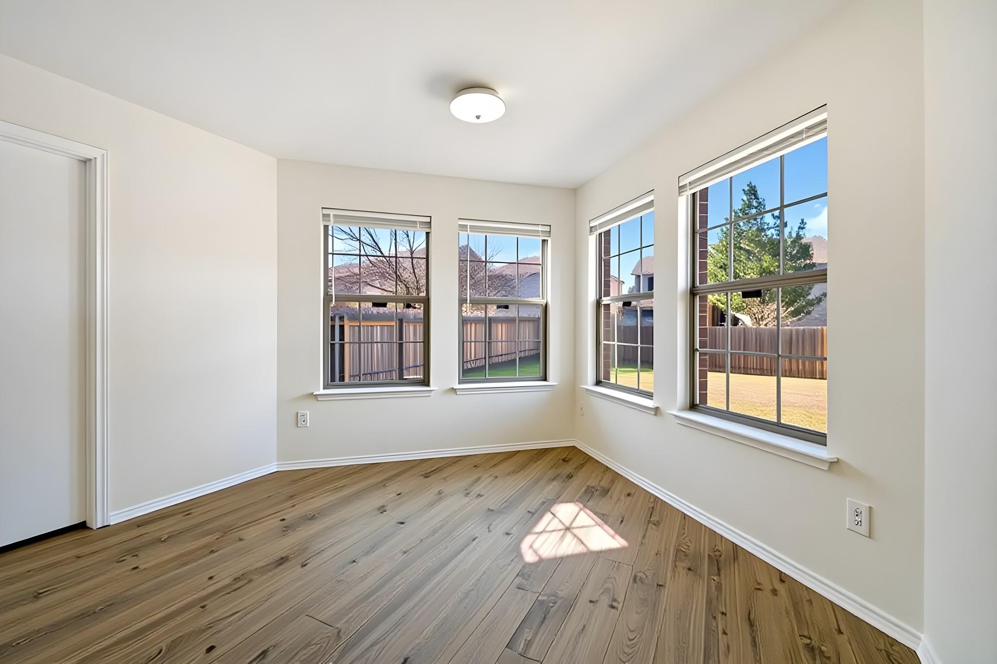 11112 Chatam Berry Ln Property Photo 9