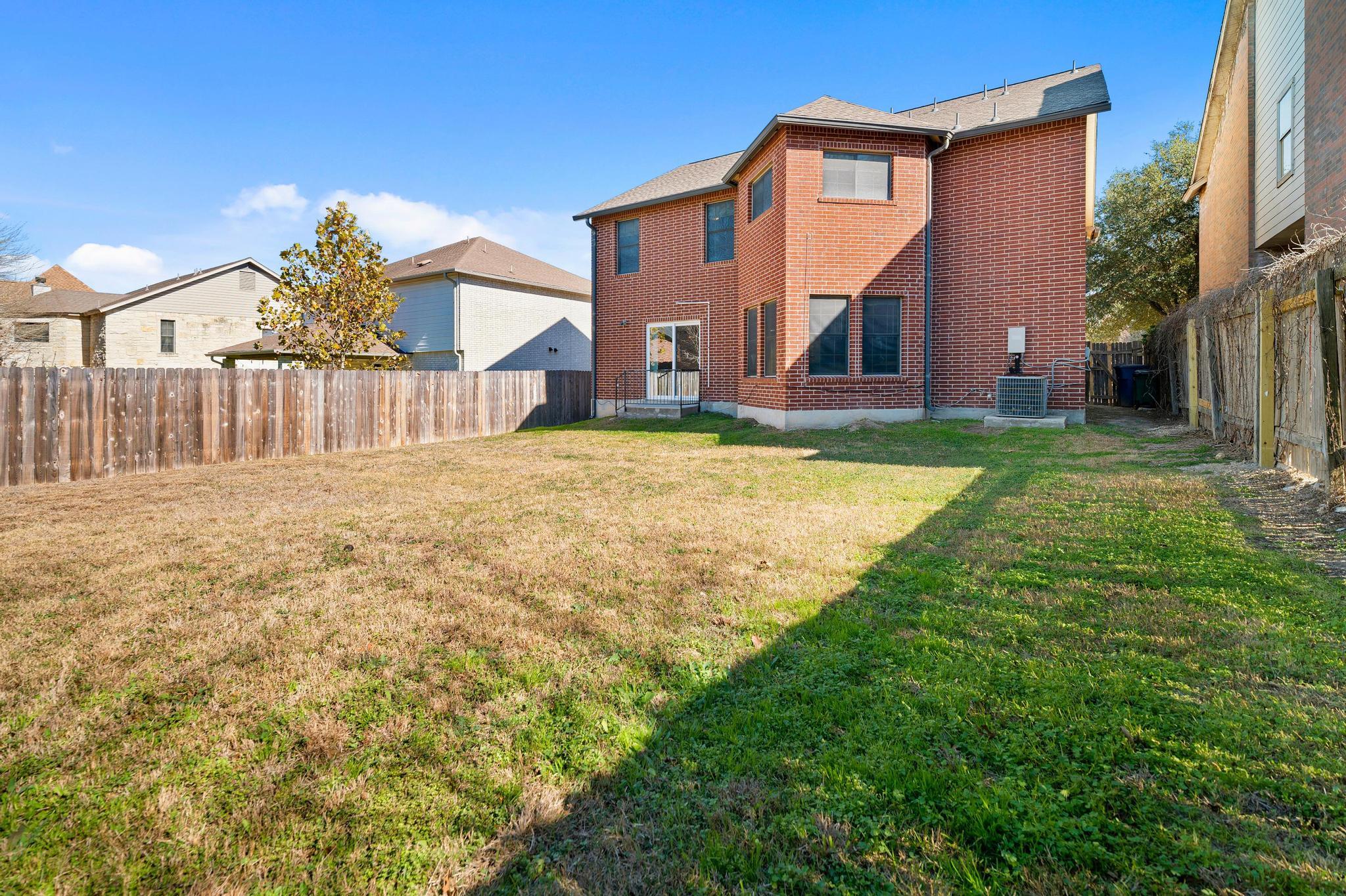 11112 Chatam Berry Ln Property Photo 32