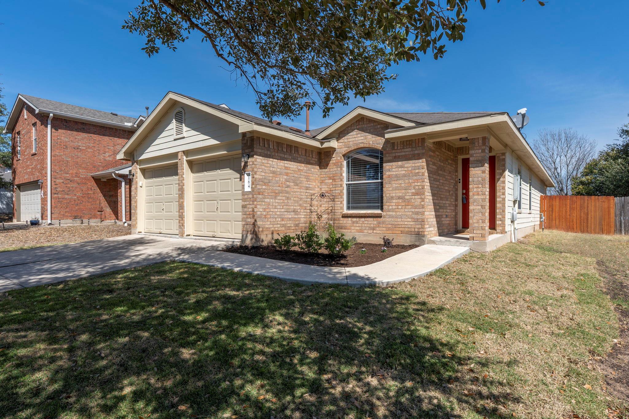 164 Pearl Lake Dr Property Photo 1